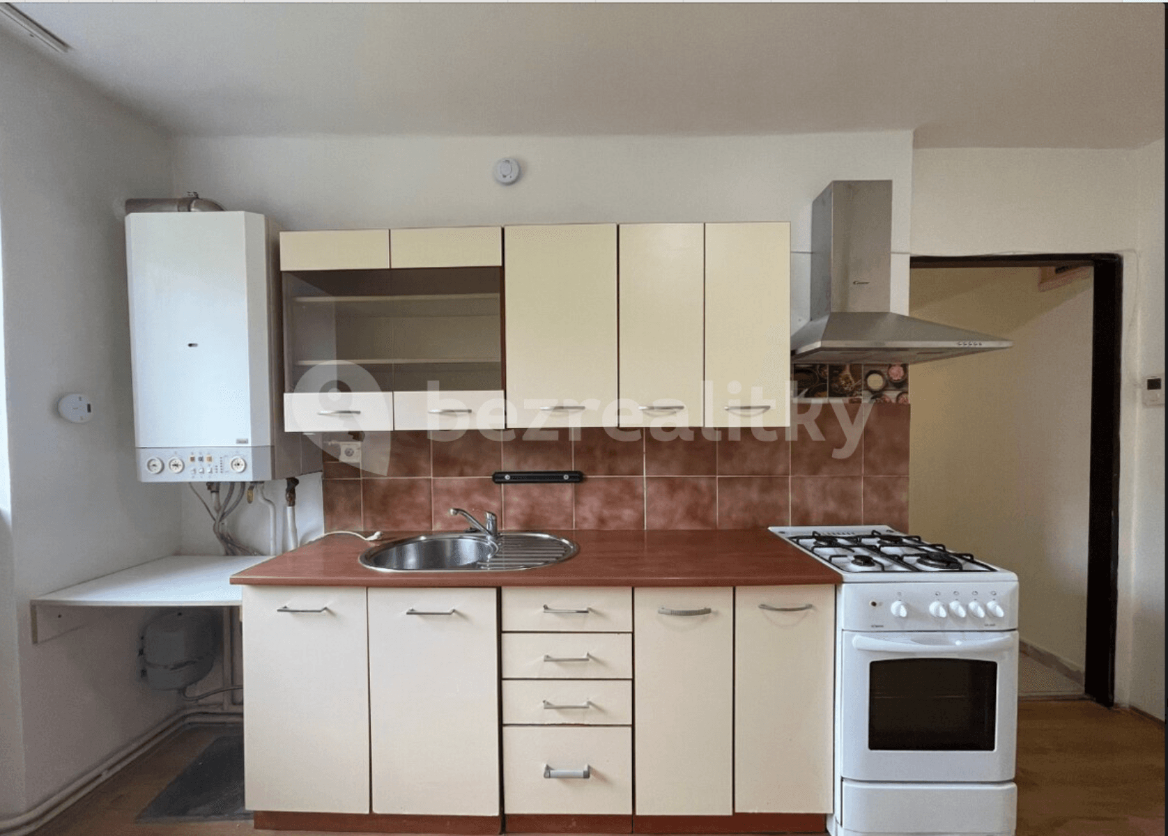 Prenájom bytu 3-izbový 70 m², Školní, Chomutov, Ústecký kraj Prenájom bytu 3-izbový 70 m², Školní, Chomutov, Ústecký kraj