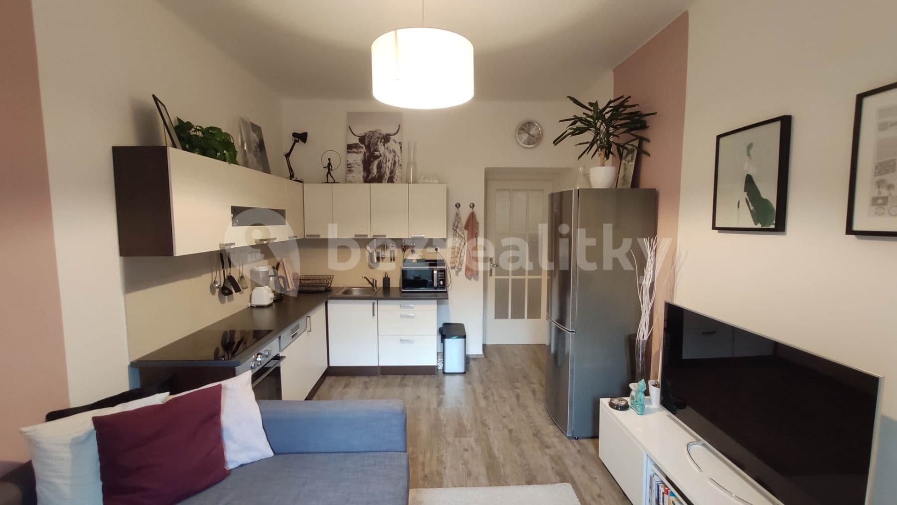 Prenájom bytu 2-izbový 50 m², Jeseniova, Praha, Praha Prenájom bytu 2-izbový 50 m², Jeseniova, Praha, Praha
