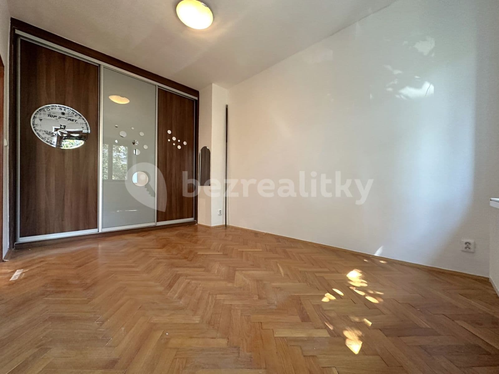 Prenájom bytu 3-izbový 65 m², Praha, Praha Prenájom bytu 3-izbový 65 m², Praha, Praha