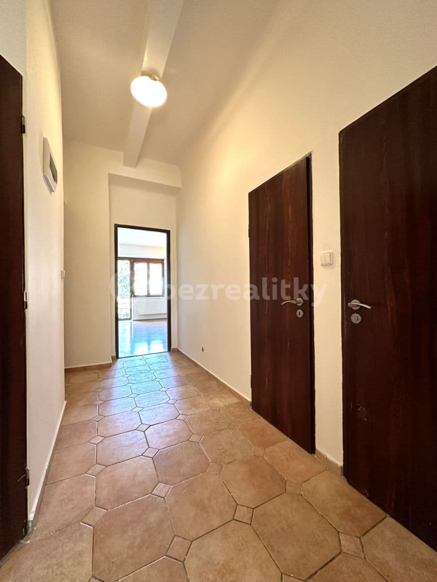 Prenájom bytu 3-izbový 65 m², Praha, Praha Prenájom bytu 3-izbový 65 m², Praha, Praha