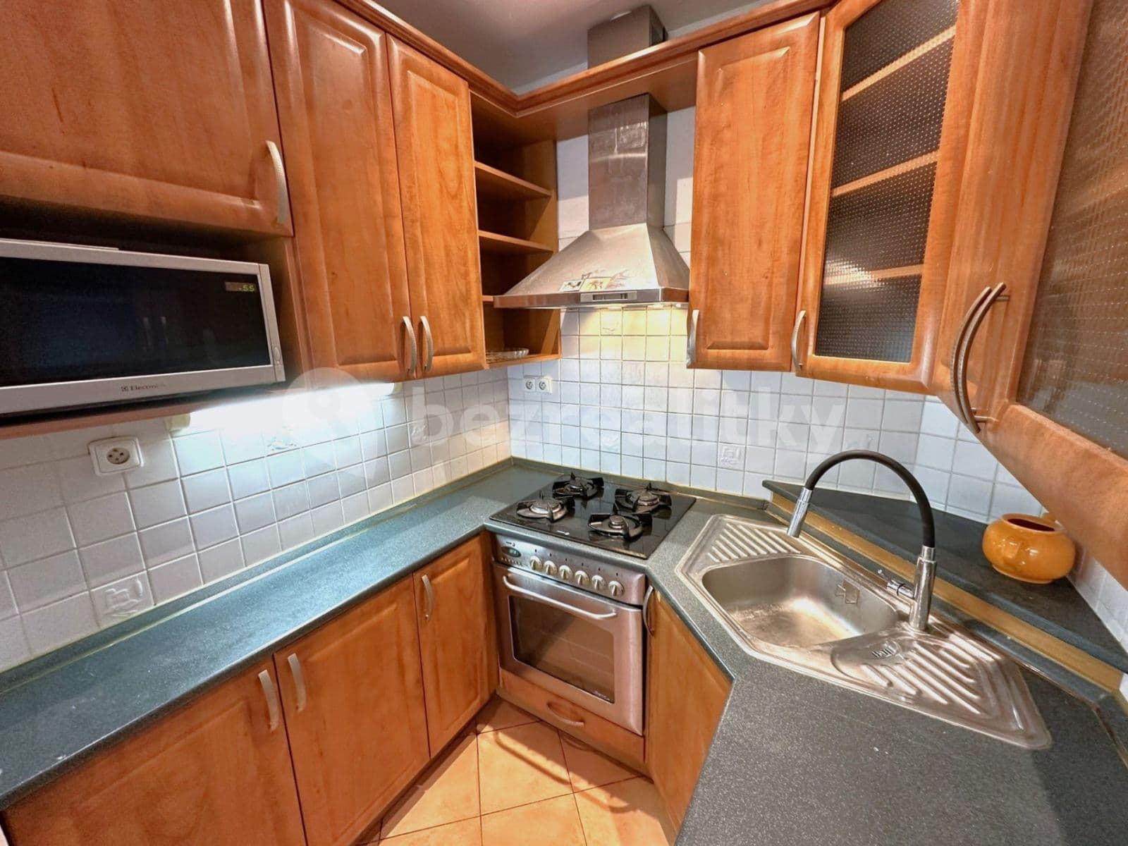 Prenájom bytu 3-izbový 65 m², Praha, Praha Prenájom bytu 3-izbový 65 m², Praha, Praha