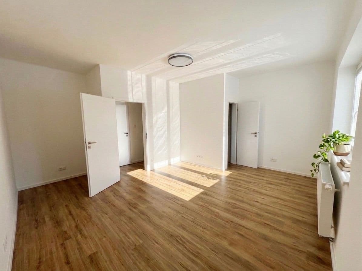 Prenájom bytu 3-izbový 98 m², Budějovická, Praha, Praha Prenájom bytu 3-izbový 98 m², Budějovická, Praha, Praha