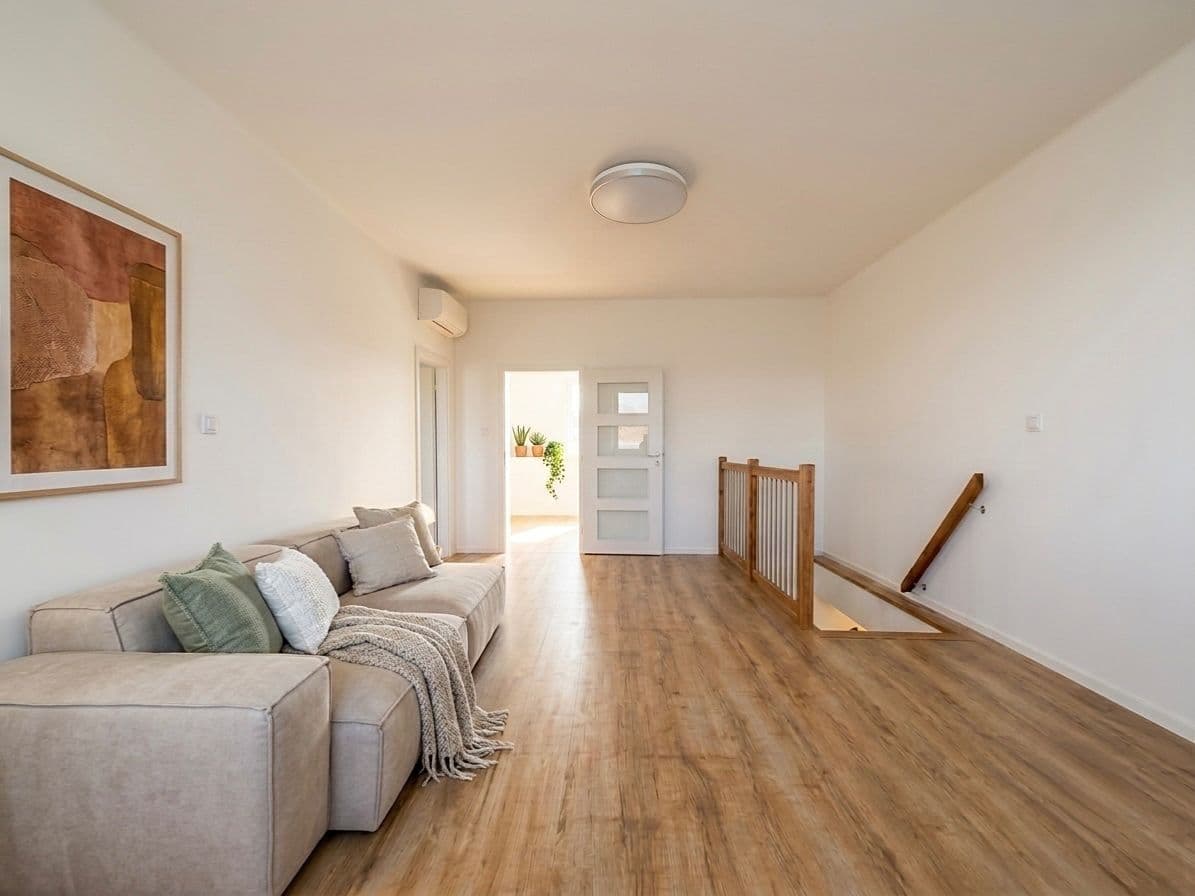 Prenájom bytu 3-izbový 98 m², Budějovická, Praha, Praha Prenájom bytu 3-izbový 98 m², Budějovická, Praha, Praha