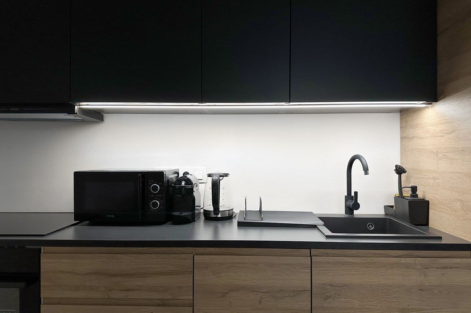 Prenájom bytu 2-izbový 43 m², Biskupcova, Praha, Praha Prenájom bytu 2-izbový 43 m², Biskupcova, Praha, Praha