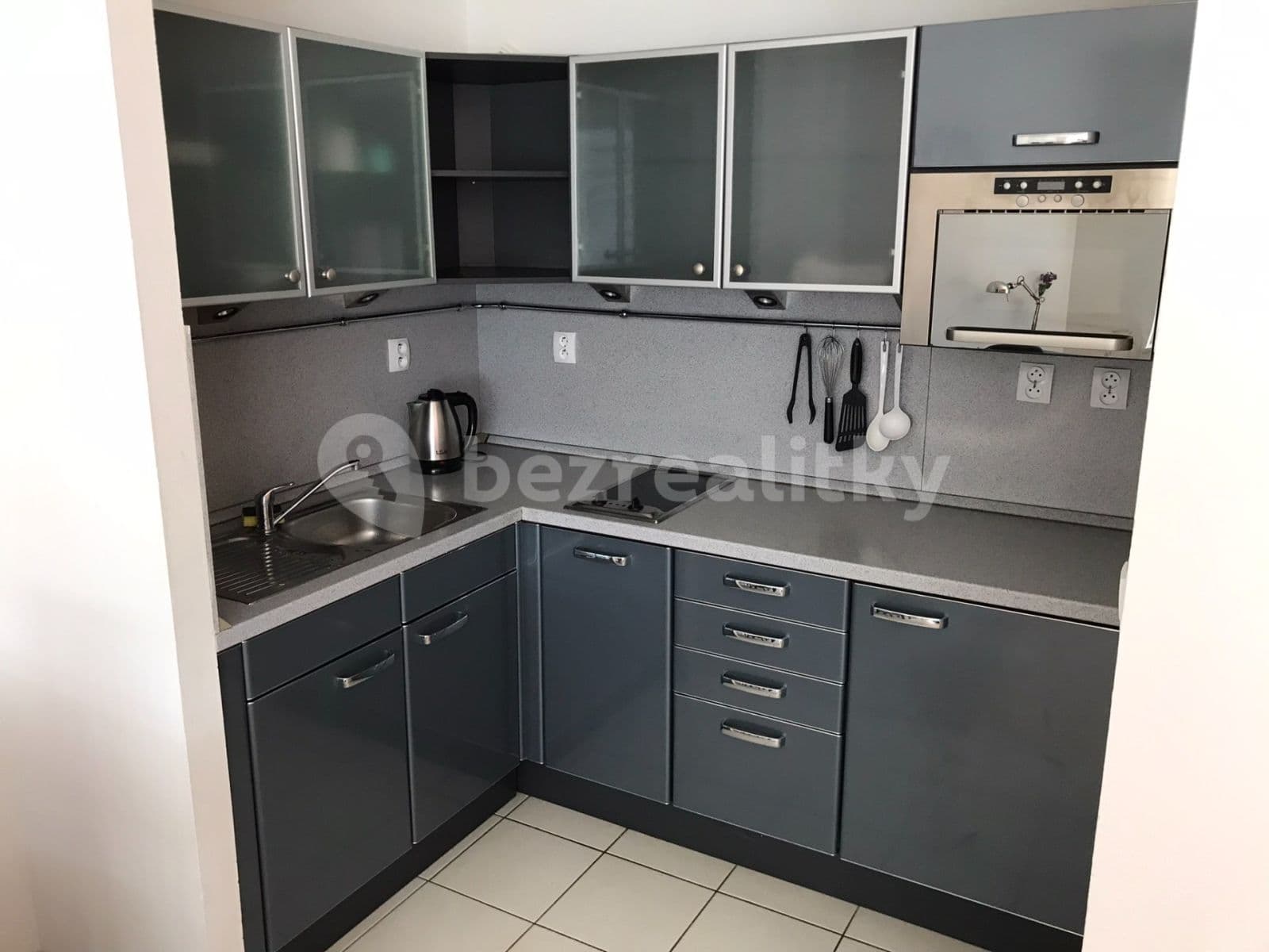 Prenájom bytu 1-izbový 36 m², Bělohorská, Brno, Jihomoravský kraj Prenájom bytu 1-izbový 36 m², Bělohorská, Brno, Jihomoravský kraj