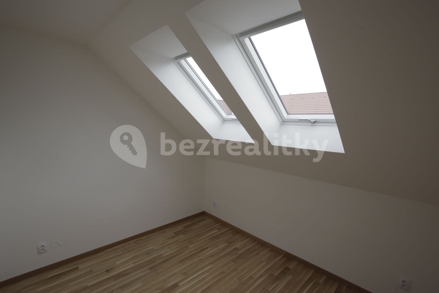 Prenájom bytu 2-izbový 44 m², U Studánky, Praha, Praha Prenájom bytu 2-izbový 44 m², U Studánky, Praha, Praha
