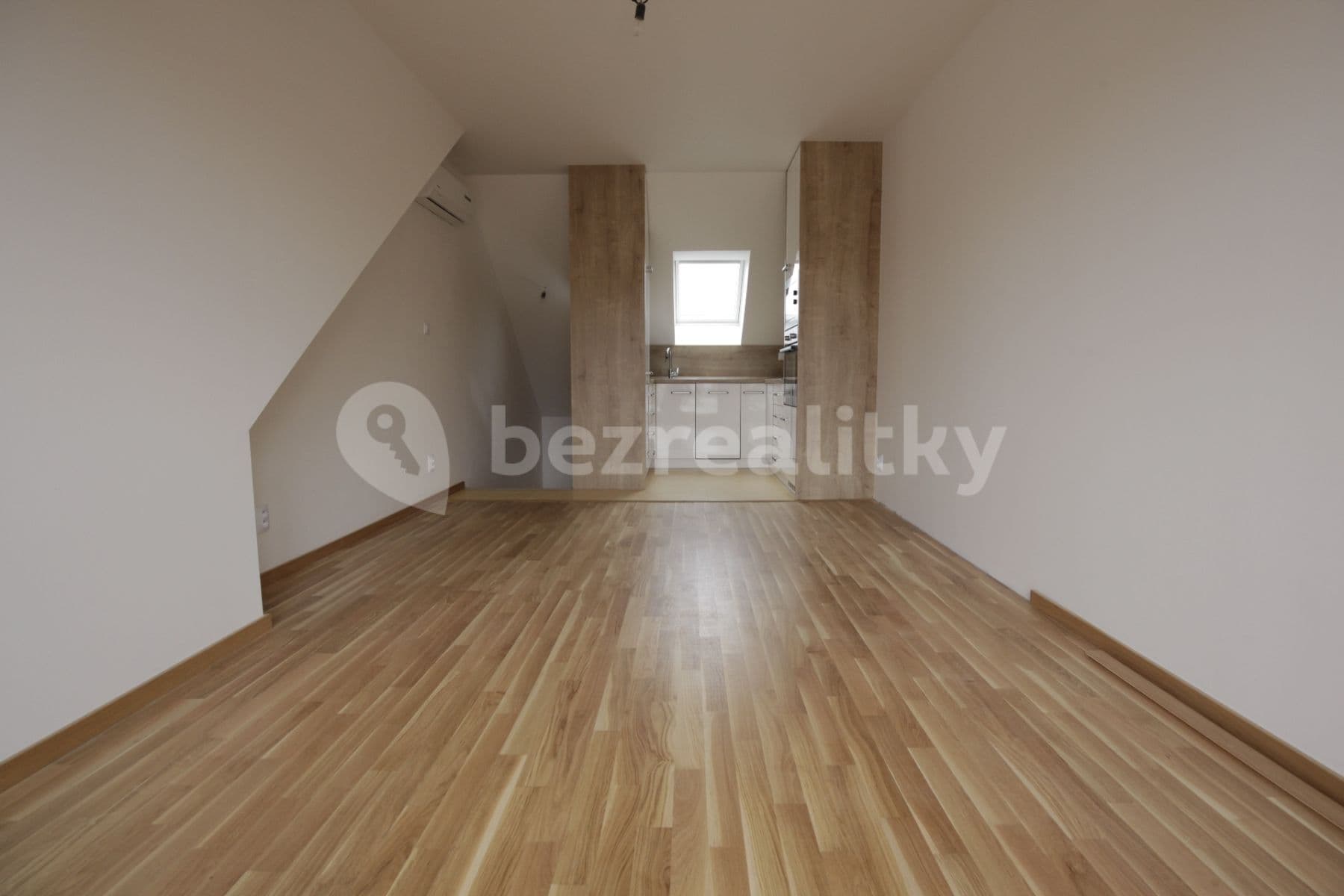 Prenájom bytu 2-izbový 44 m², U Studánky, Praha, Praha Prenájom bytu 2-izbový 44 m², U Studánky, Praha, Praha