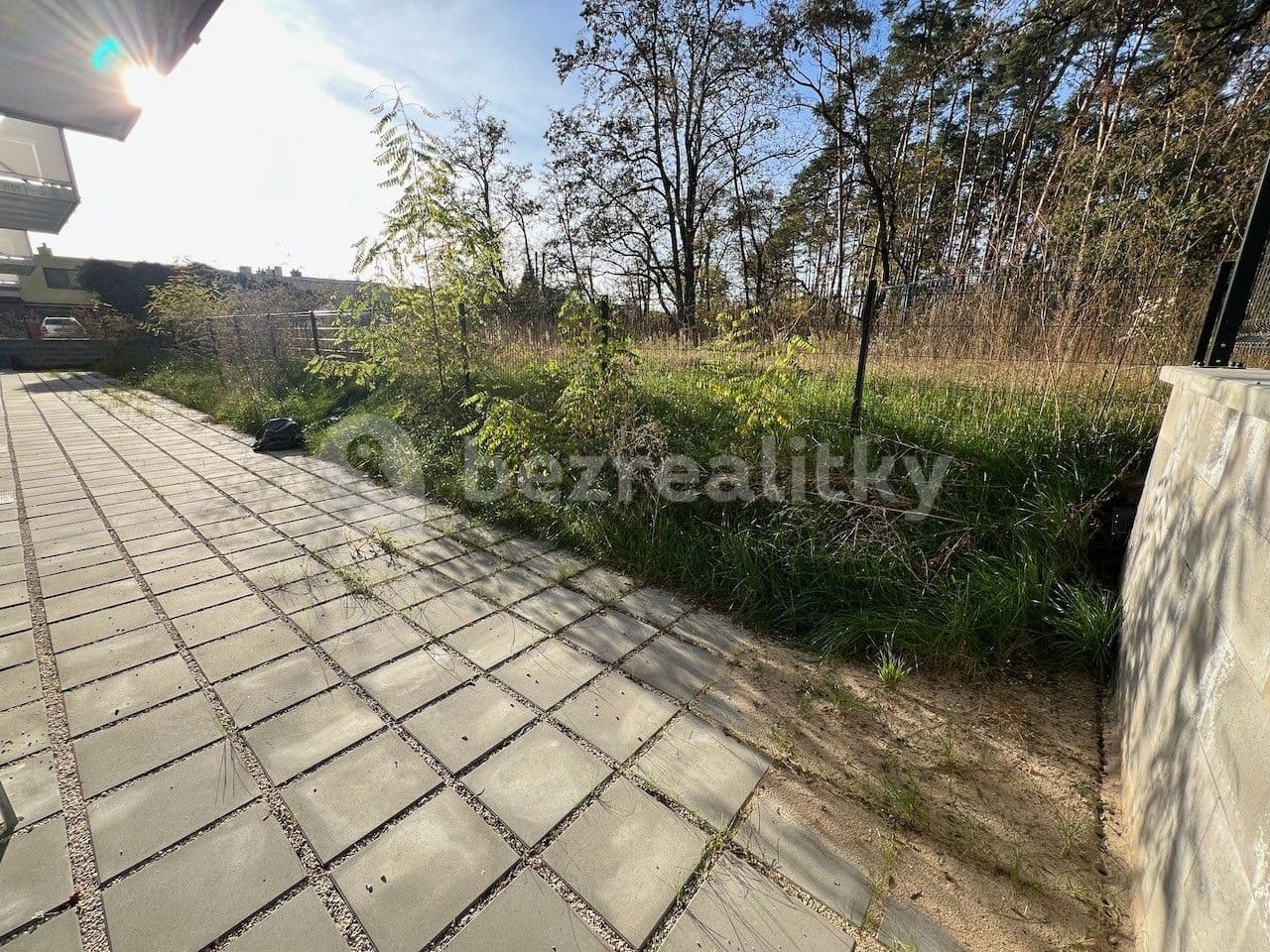 Prenájom bytu 1-izbový 31 m², Hornická, Dubňany, Jihomoravský kraj Prenájom bytu 1-izbový 31 m², Hornická, Dubňany, Jihomoravský kraj