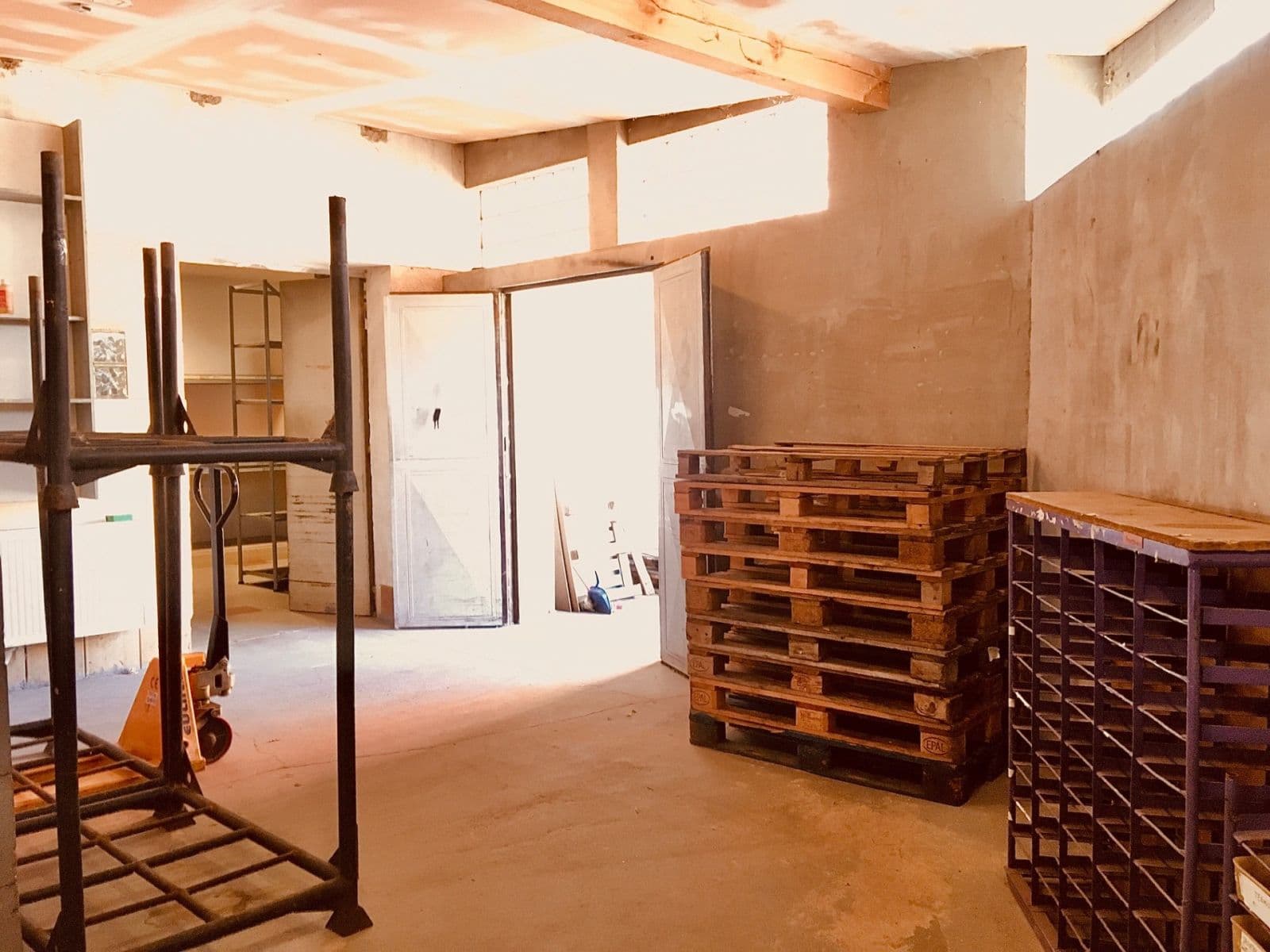 Prenájom nebytového priestoru 234 m², 28. října, Kladno, Středočeský kraj Prenájom nebytového priestoru 234 m², 28. října, Kladno, Středočeský kraj