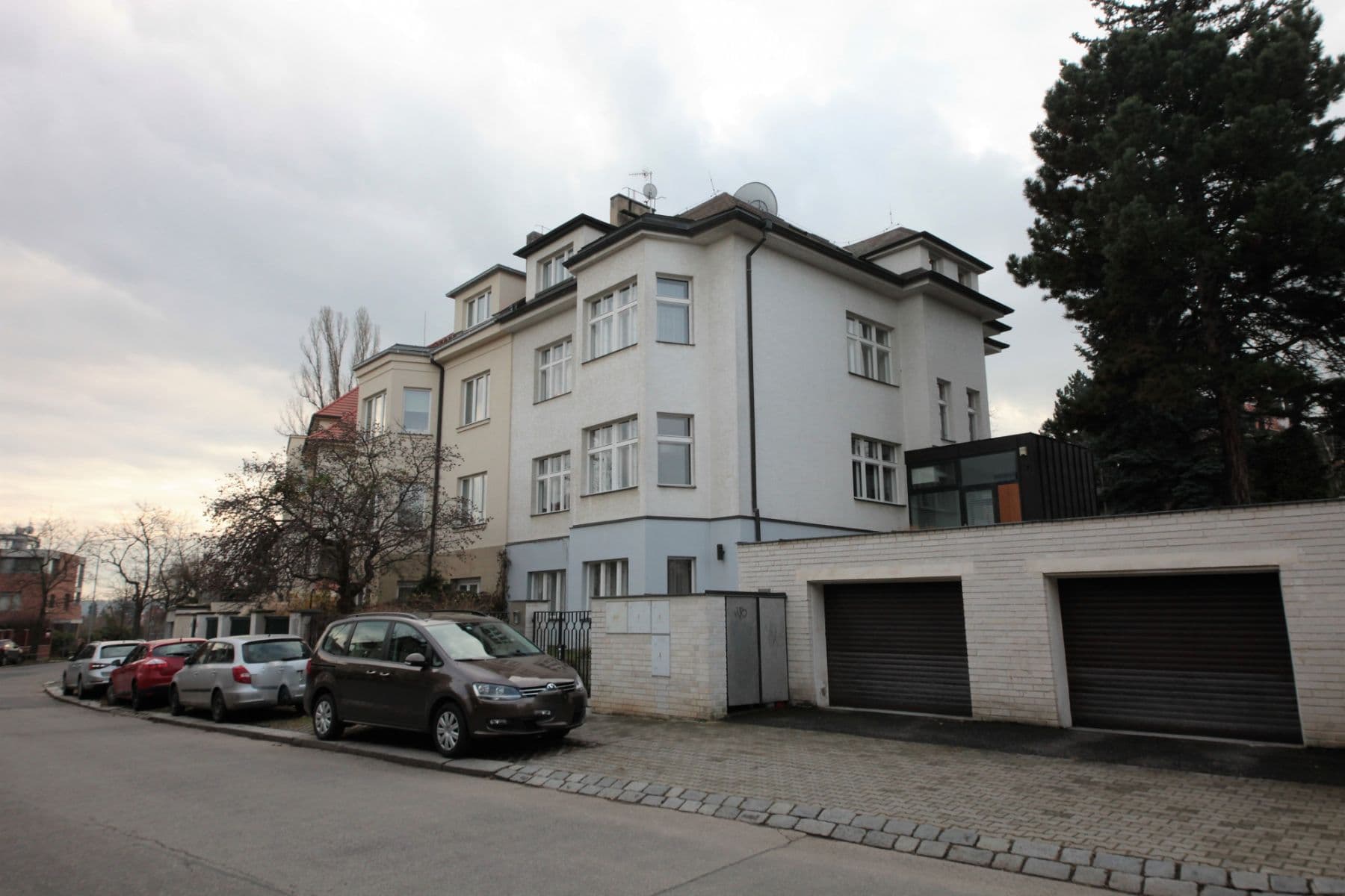 Prenájom bytu 60 m², Šárecká, Praha, Praha Prenájom bytu 60 m², Šárecká, Praha, Praha
