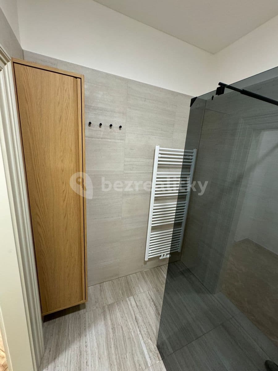 Prenájom bytu 2-izbový 56 m², Jungmannova, Praha, Praha Prenájom bytu 2-izbový 56 m², Jungmannova, Praha, Praha