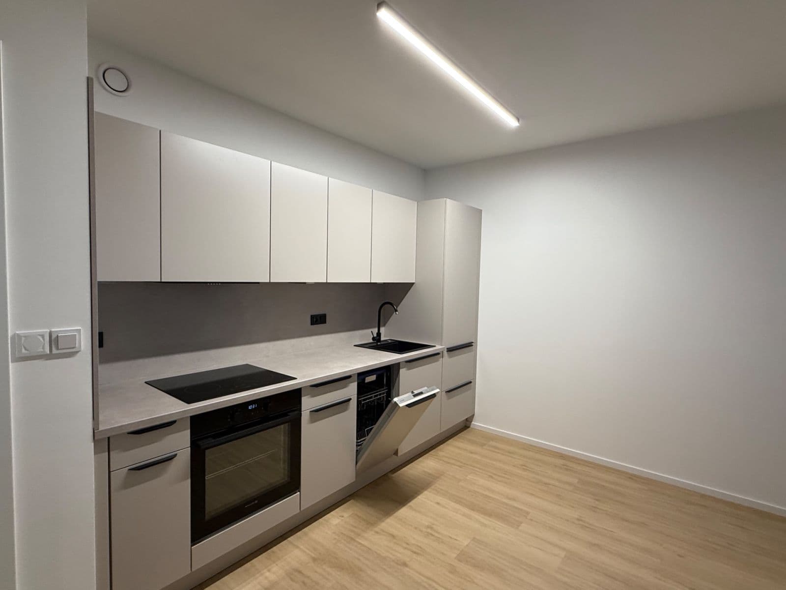 Prenájom bytu 2-izbový 49 m², Hábova, Praha, Praha Prenájom bytu 2-izbový 49 m², Hábova, Praha, Praha