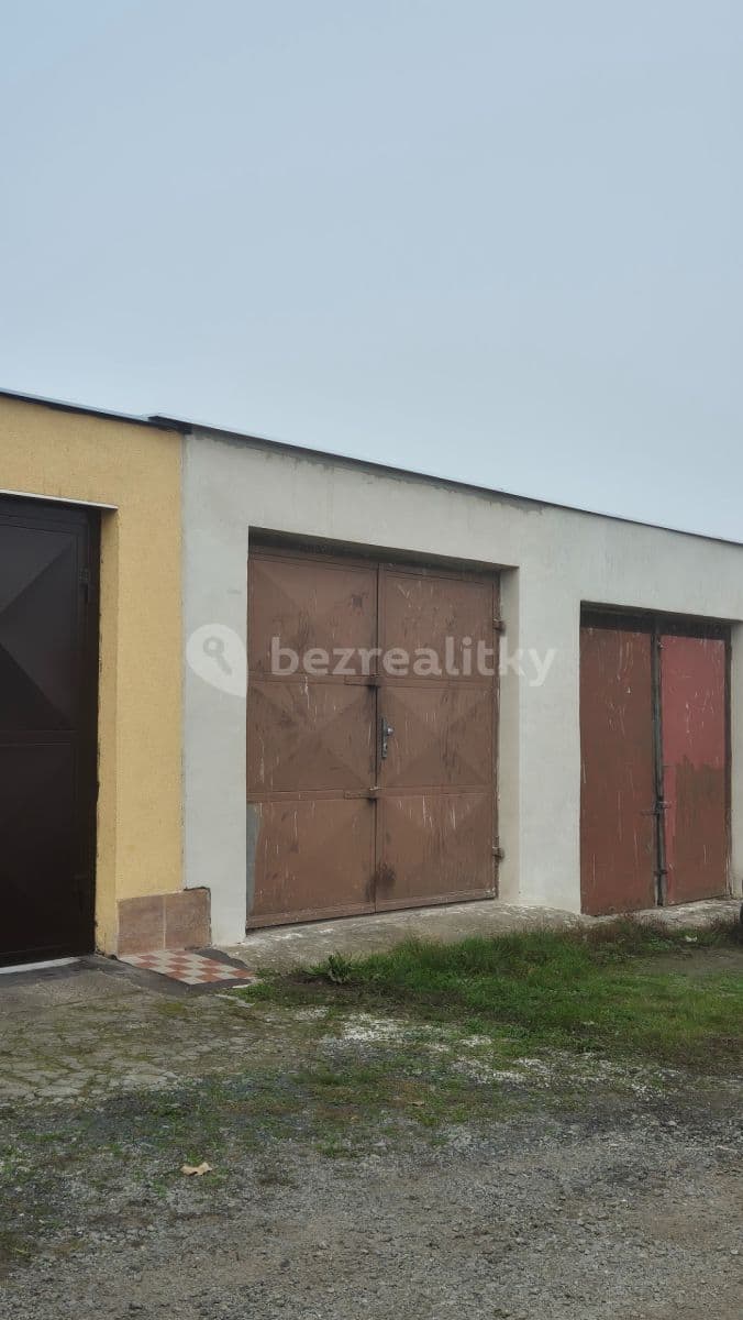 Prenájom garáže 21 m², Ústí nad Labem, Ústecký kraj Prenájom garáže 21 m², Ústí nad Labem, Ústecký kraj