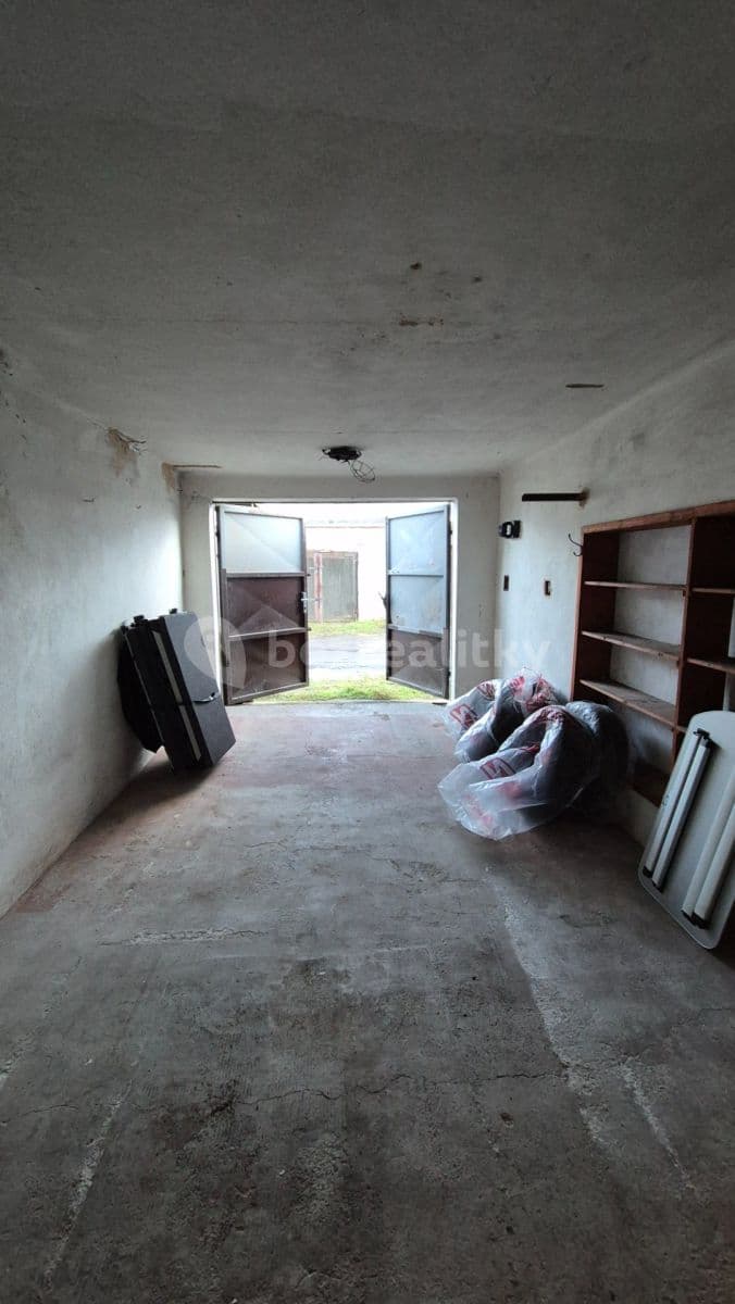 Prenájom garáže 21 m², Ústí nad Labem, Ústecký kraj Prenájom garáže 21 m², Ústí nad Labem, Ústecký kraj