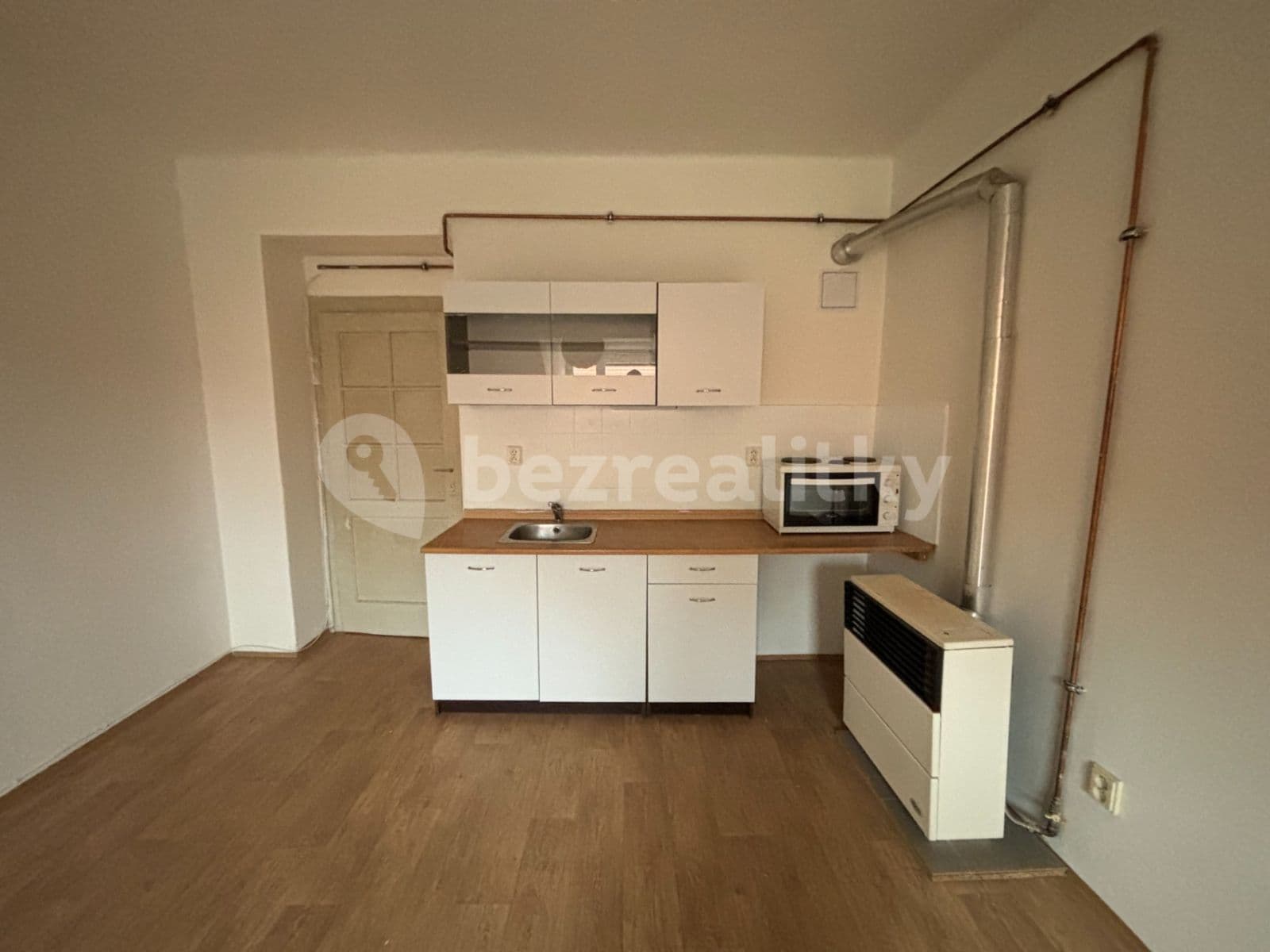Prenájom bytu 1-izbový 25 m², Za Poštou, Praha, Praha Prenájom bytu 1-izbový 25 m², Za Poštou, Praha, Praha