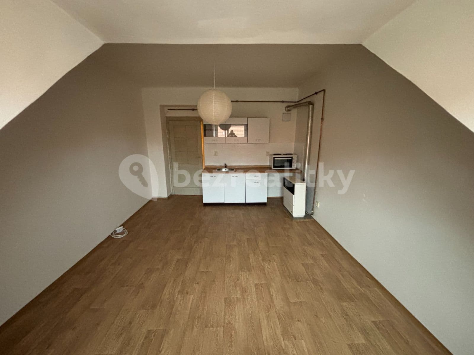 Prenájom bytu 1-izbový 25 m², Za Poštou, Praha, Praha Prenájom bytu 1-izbový 25 m², Za Poštou, Praha, Praha