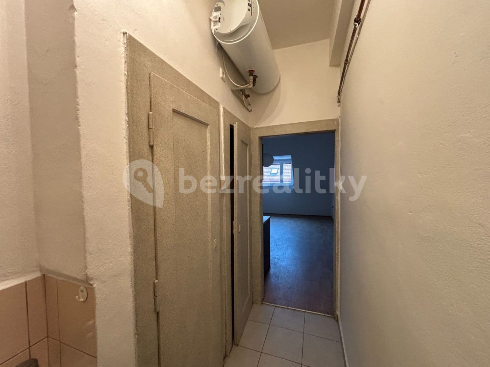 Prenájom bytu 1-izbový 25 m², Za Poštou, Praha, Praha Prenájom bytu 1-izbový 25 m², Za Poštou, Praha, Praha