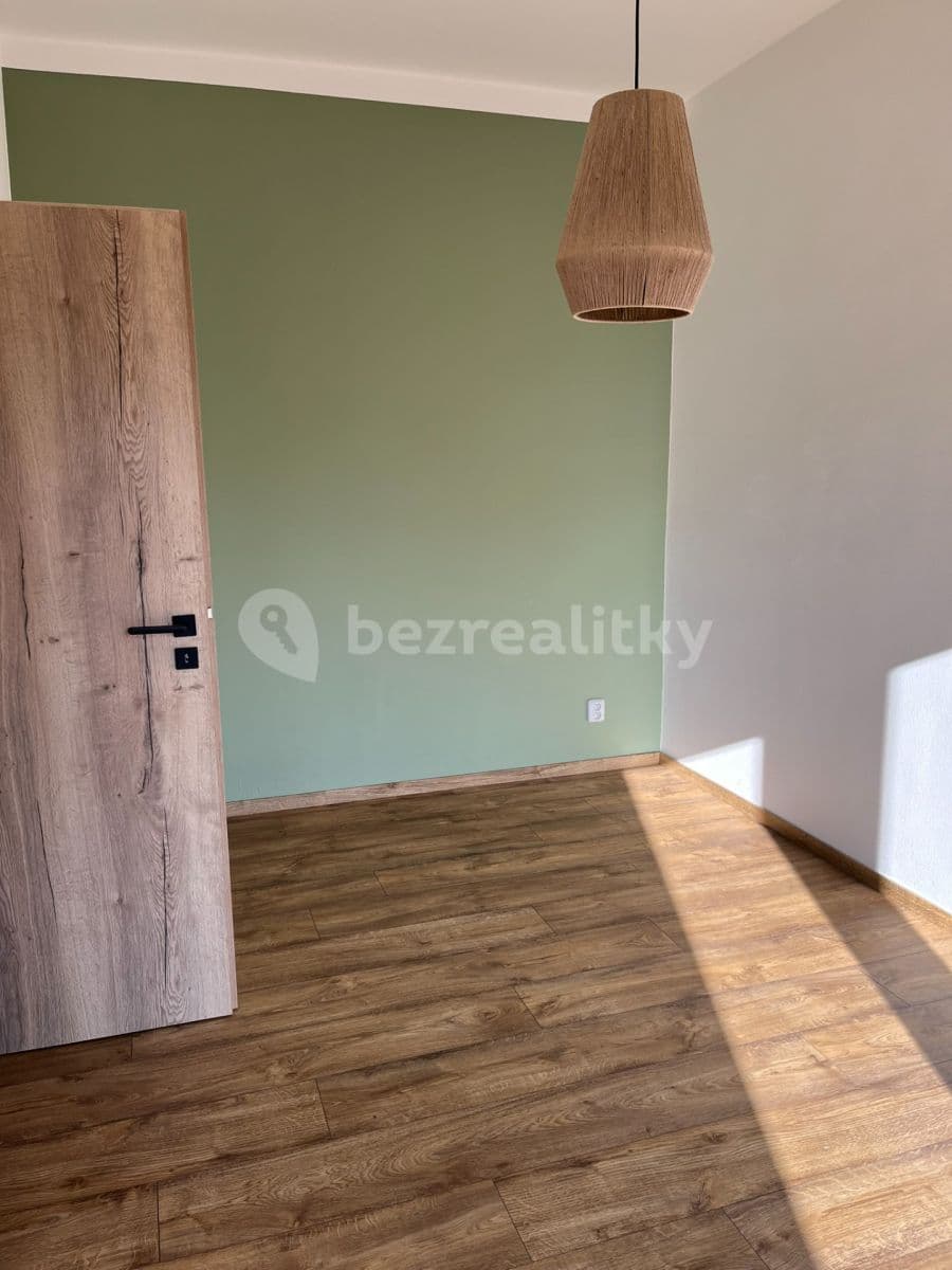 Prenájom domu 100 m², pozemok 170 m², Pod Vrbou, Sezimovo Ústí, Jihočeský kraj Prenájom domu 100 m², pozemok 170 m², Pod Vrbou, Sezimovo Ústí, Jihočeský kraj