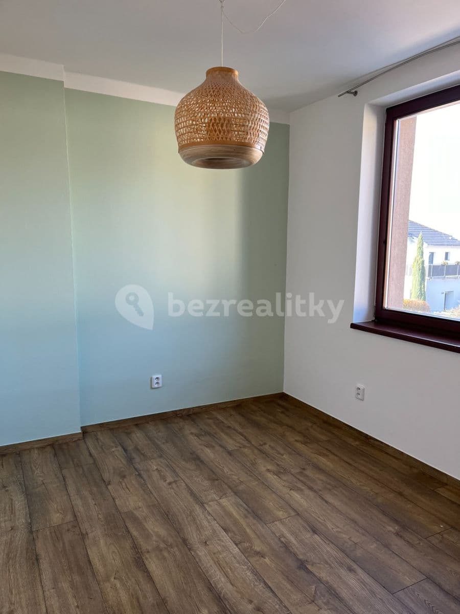 Prenájom domu 100 m², pozemok 170 m², Pod Vrbou, Sezimovo Ústí, Jihočeský kraj Prenájom domu 100 m², pozemok 170 m², Pod Vrbou, Sezimovo Ústí, Jihočeský kraj