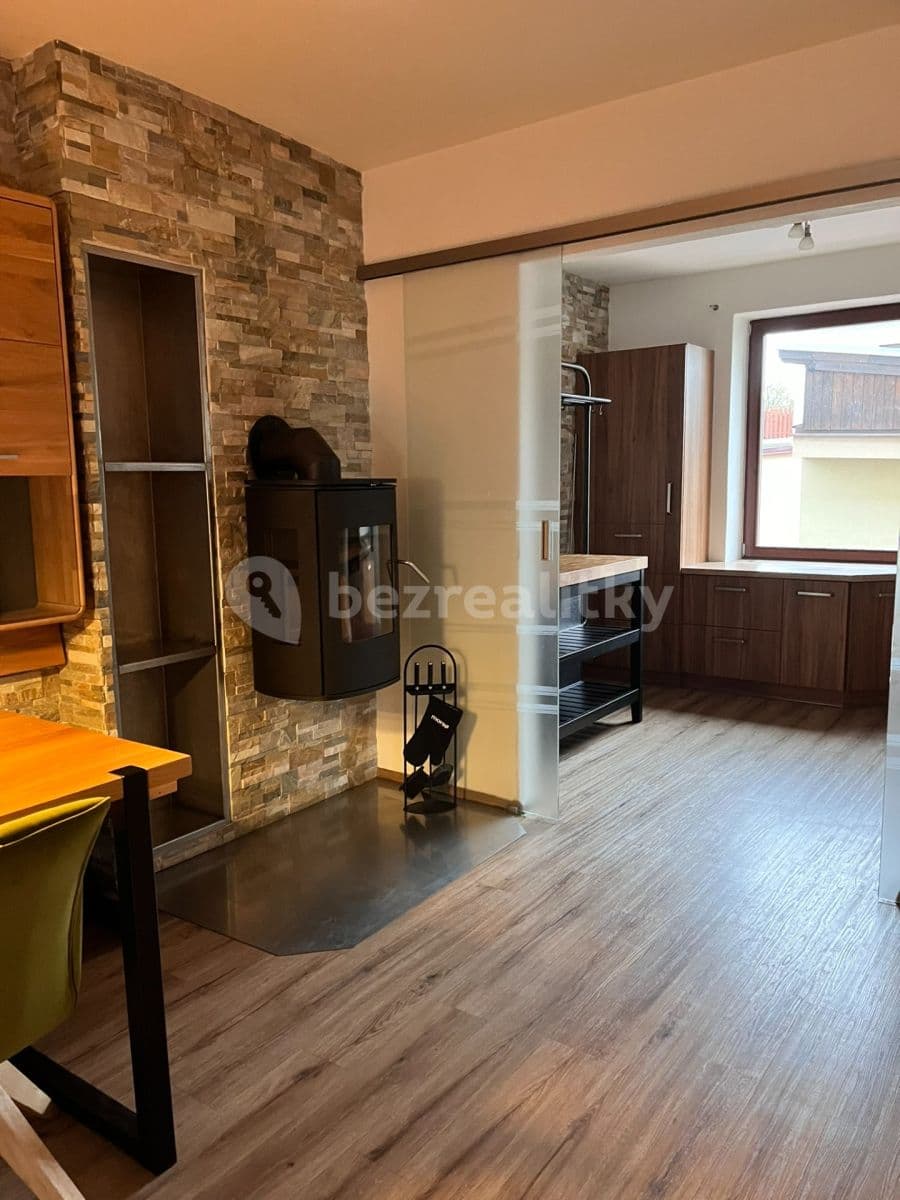 Prenájom domu 100 m², pozemok 170 m², Pod Vrbou, Sezimovo Ústí, Jihočeský kraj Prenájom domu 100 m², pozemok 170 m², Pod Vrbou, Sezimovo Ústí, Jihočeský kraj