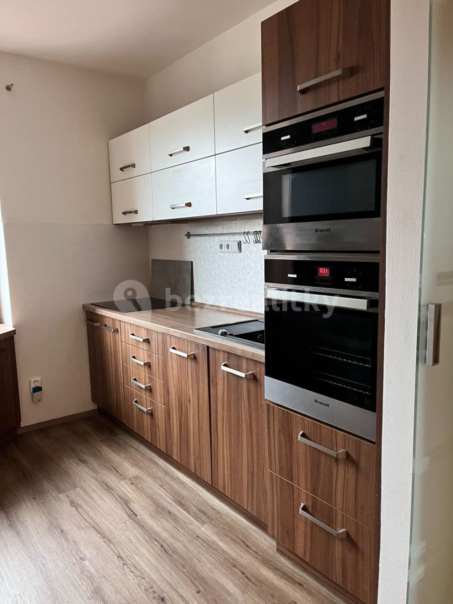 Prenájom domu 100 m², pozemok 170 m², Pod Vrbou, Sezimovo Ústí, Jihočeský kraj Prenájom domu 100 m², pozemok 170 m², Pod Vrbou, Sezimovo Ústí, Jihočeský kraj