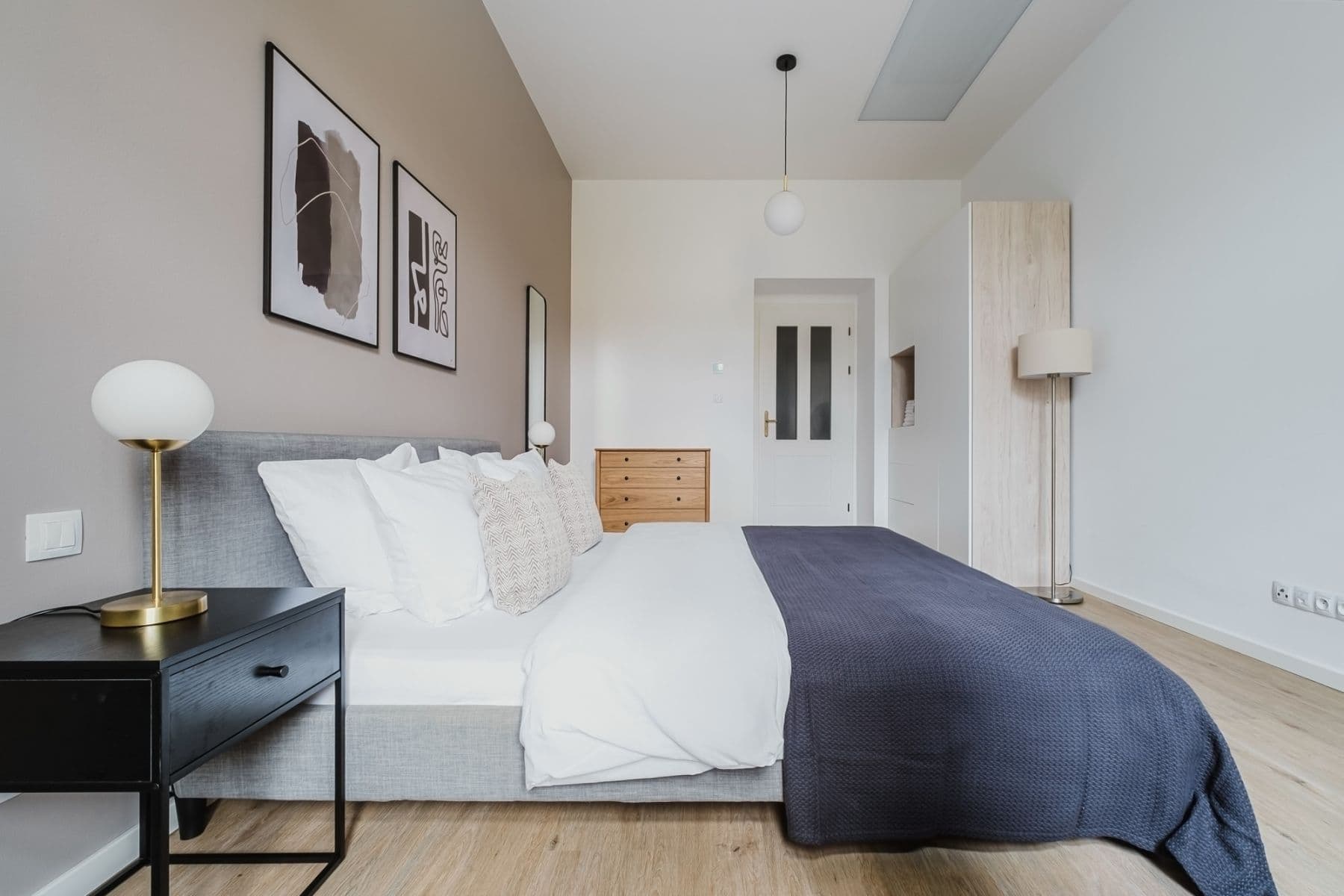 Prenájom bytu 84 m², Chodská, Praha, Praha Prenájom bytu 84 m², Chodská, Praha, Praha