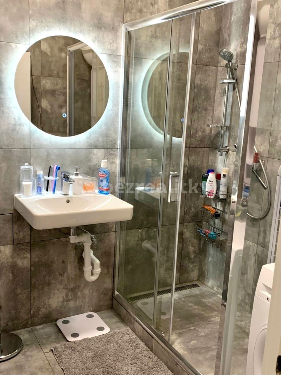 Prenájom bytu 2-izbový 81 m², Zelená, Praha, Praha Prenájom bytu 2-izbový 81 m², Zelená, Praha, Praha