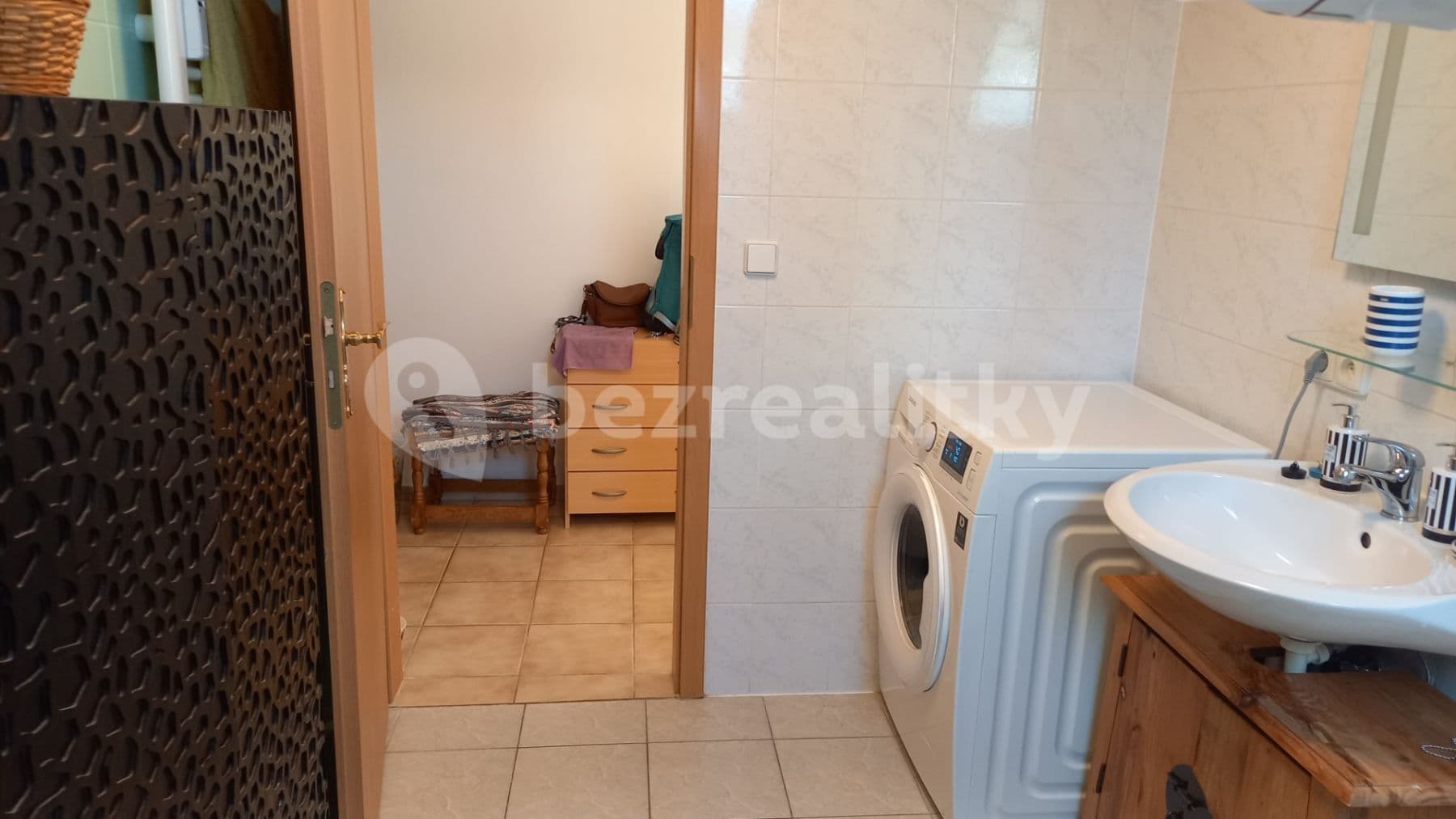 Prenájom bytu 3-izbový 65 m², Lánov, Královéhradecký kraj Prenájom bytu 3-izbový 65 m², Lánov, Královéhradecký kraj