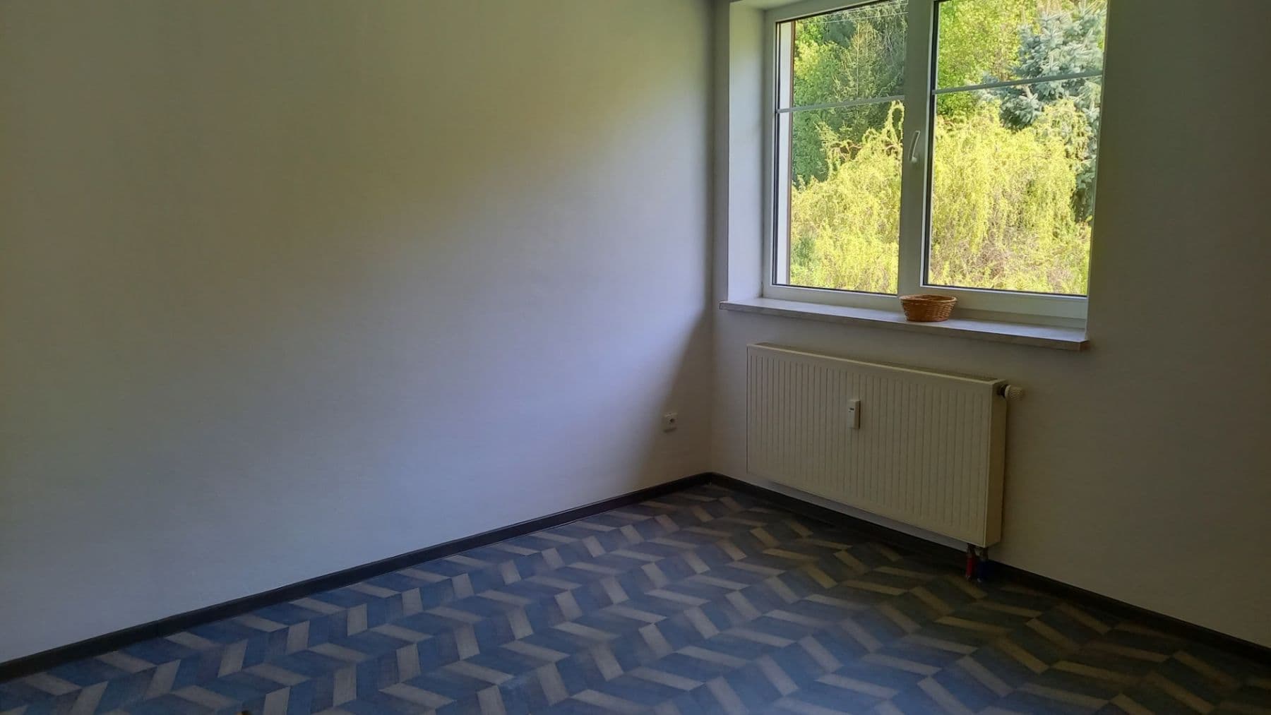 Prenájom bytu 3-izbový 65 m², Lánov, Královéhradecký kraj Prenájom bytu 3-izbový 65 m², Lánov, Královéhradecký kraj