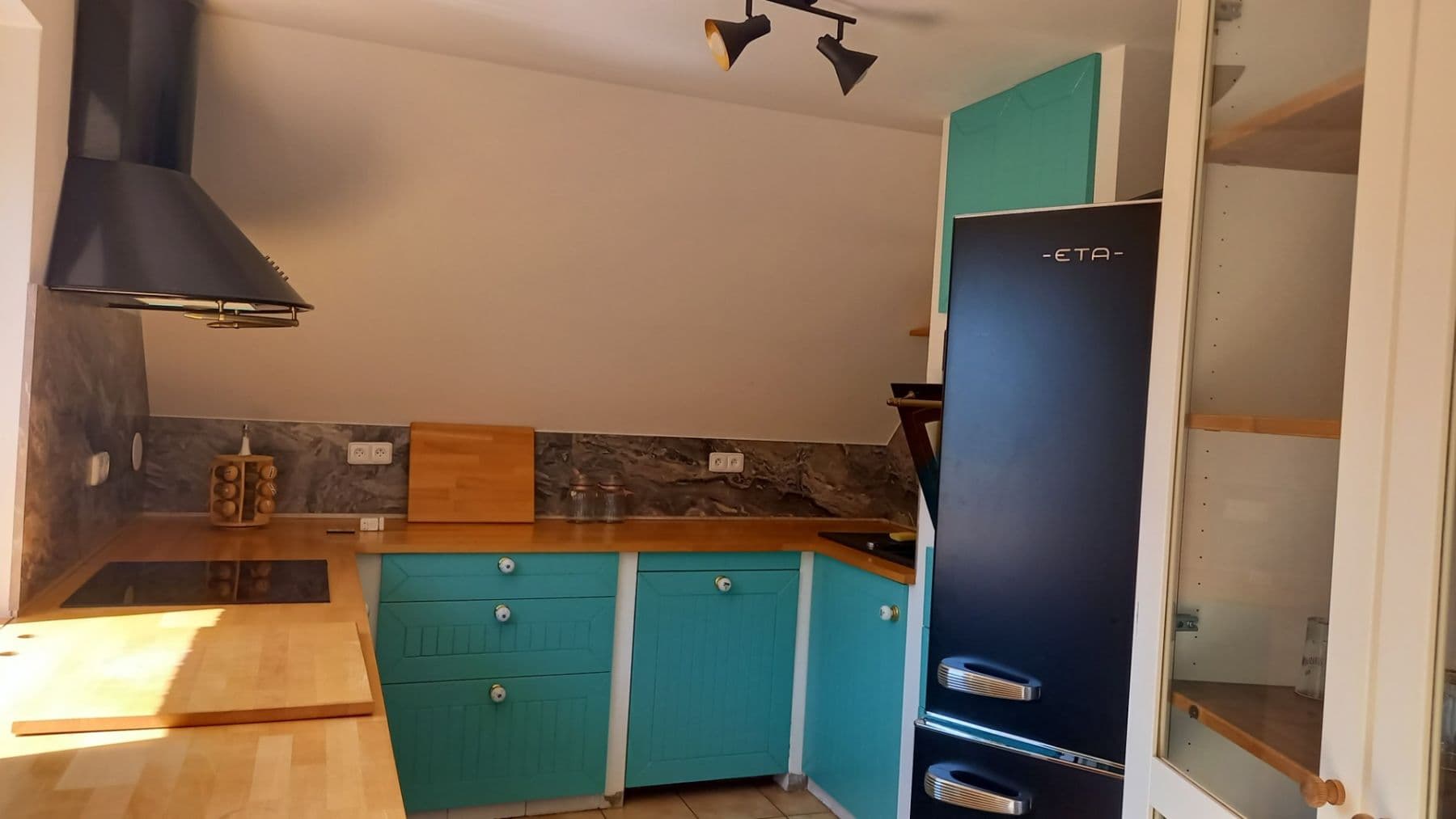 Prenájom bytu 3-izbový 65 m², Lánov, Královéhradecký kraj Prenájom bytu 3-izbový 65 m², Lánov, Královéhradecký kraj