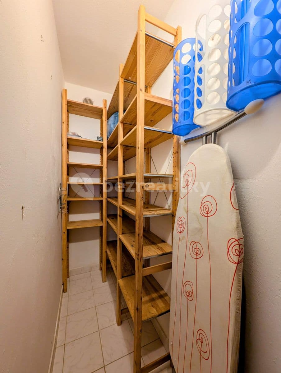 Prenájom bytu 2-izbový 65 m², U Malvazinky, Praha, Praha Prenájom bytu 2-izbový 65 m², U Malvazinky, Praha, Praha