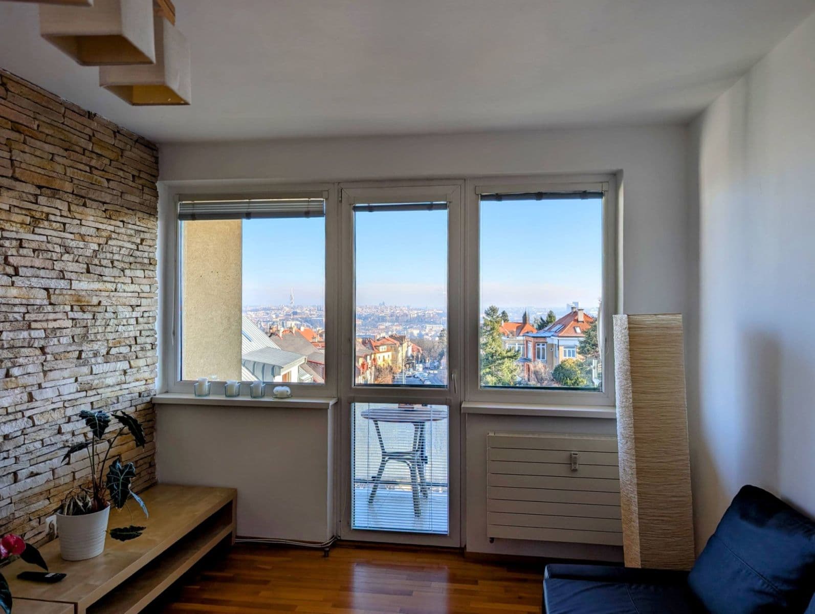 Prenájom bytu 2-izbový 65 m², U Malvazinky, Praha, Praha Prenájom bytu 2-izbový 65 m², U Malvazinky, Praha, Praha