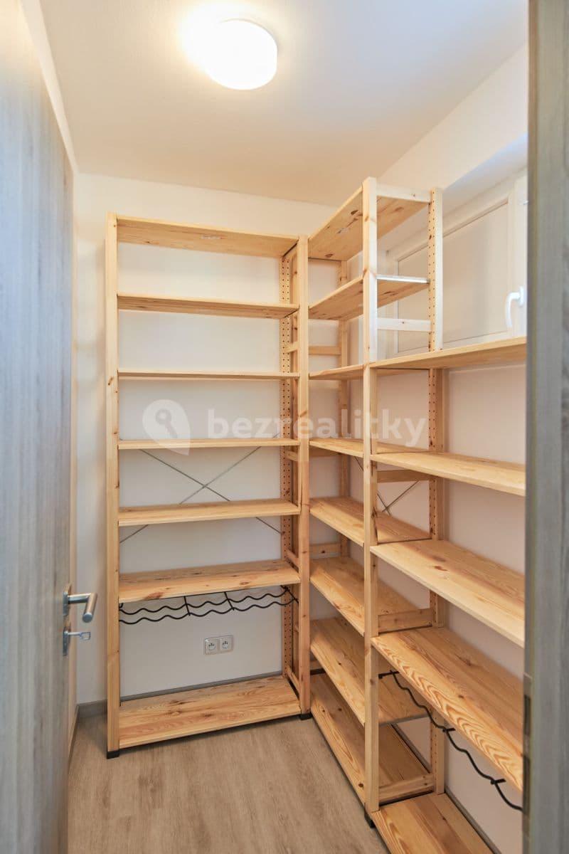 Prenájom domu 120 m², pozemok 302 m², Červánková, Černošice, Středočeský kraj Prenájom domu 120 m², pozemok 302 m², Červánková, Černošice, Středočeský kraj
