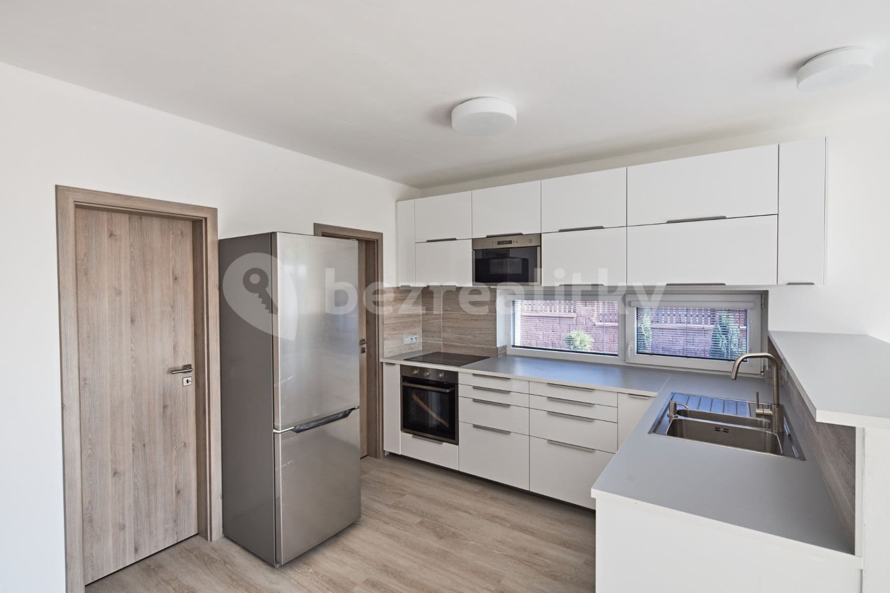 Prenájom domu 120 m², pozemok 302 m², Červánková, Černošice, Středočeský kraj Prenájom domu 120 m², pozemok 302 m², Červánková, Černošice, Středočeský kraj