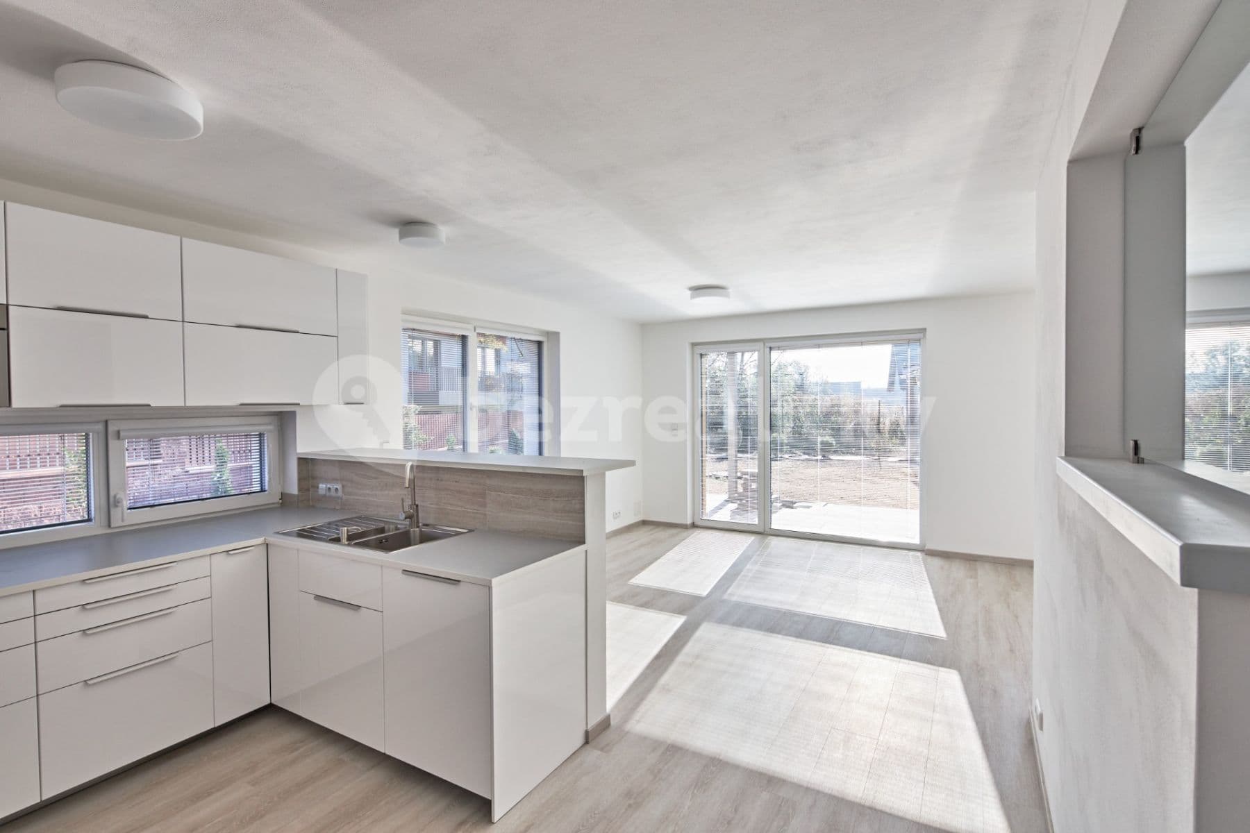 Prenájom domu 120 m², pozemok 302 m², Červánková, Černošice, Středočeský kraj Prenájom domu 120 m², pozemok 302 m², Červánková, Černošice, Středočeský kraj