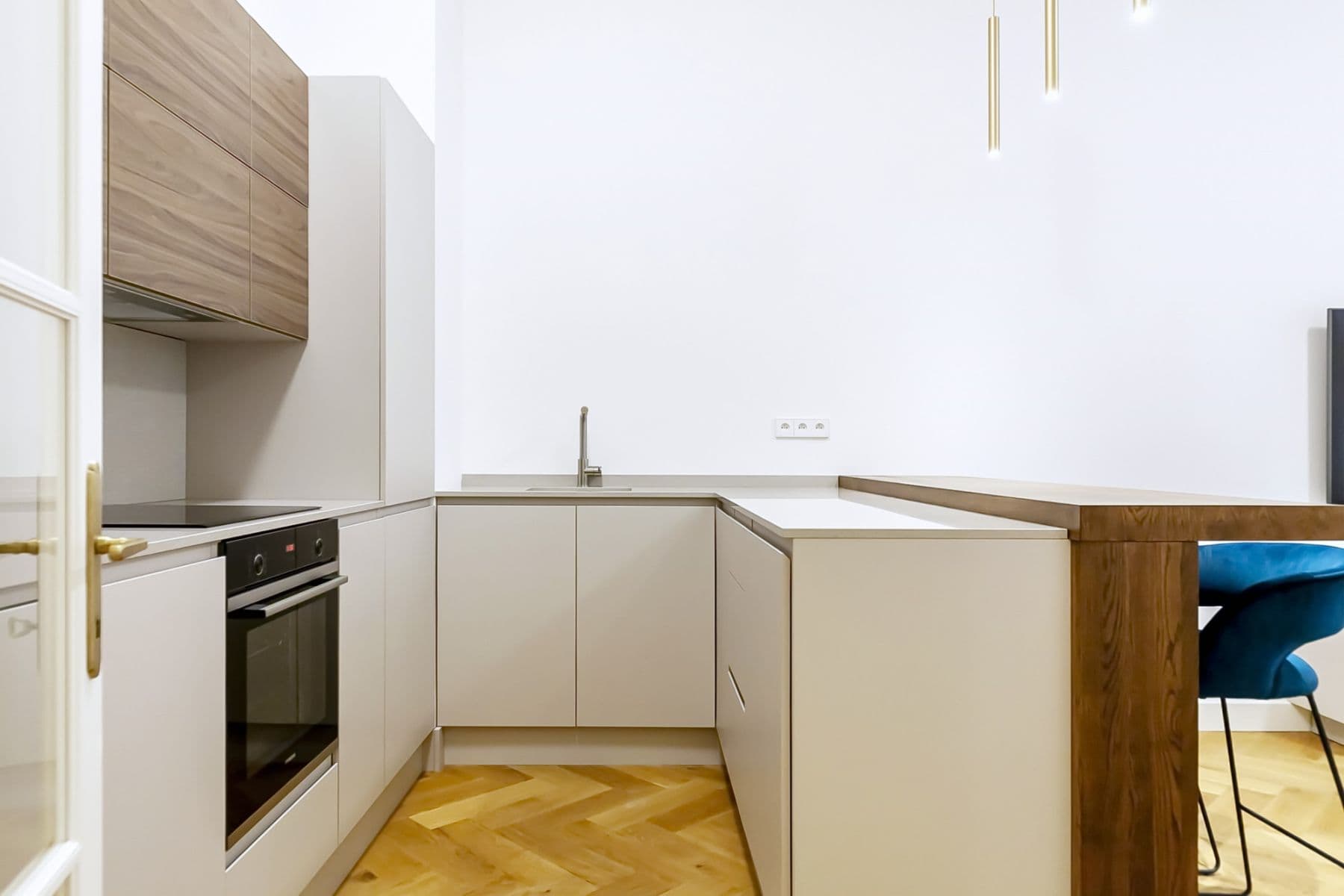 Prenájom bytu 45 m², Dlážděná, Praha, Praha Prenájom bytu 45 m², Dlážděná, Praha, Praha