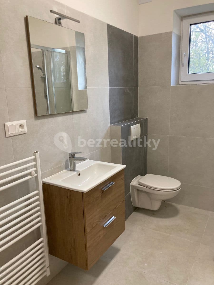 Prenájom bytu 1-izbový 42 m², Čimická, Praha, Praha Prenájom bytu 1-izbový 42 m², Čimická, Praha, Praha