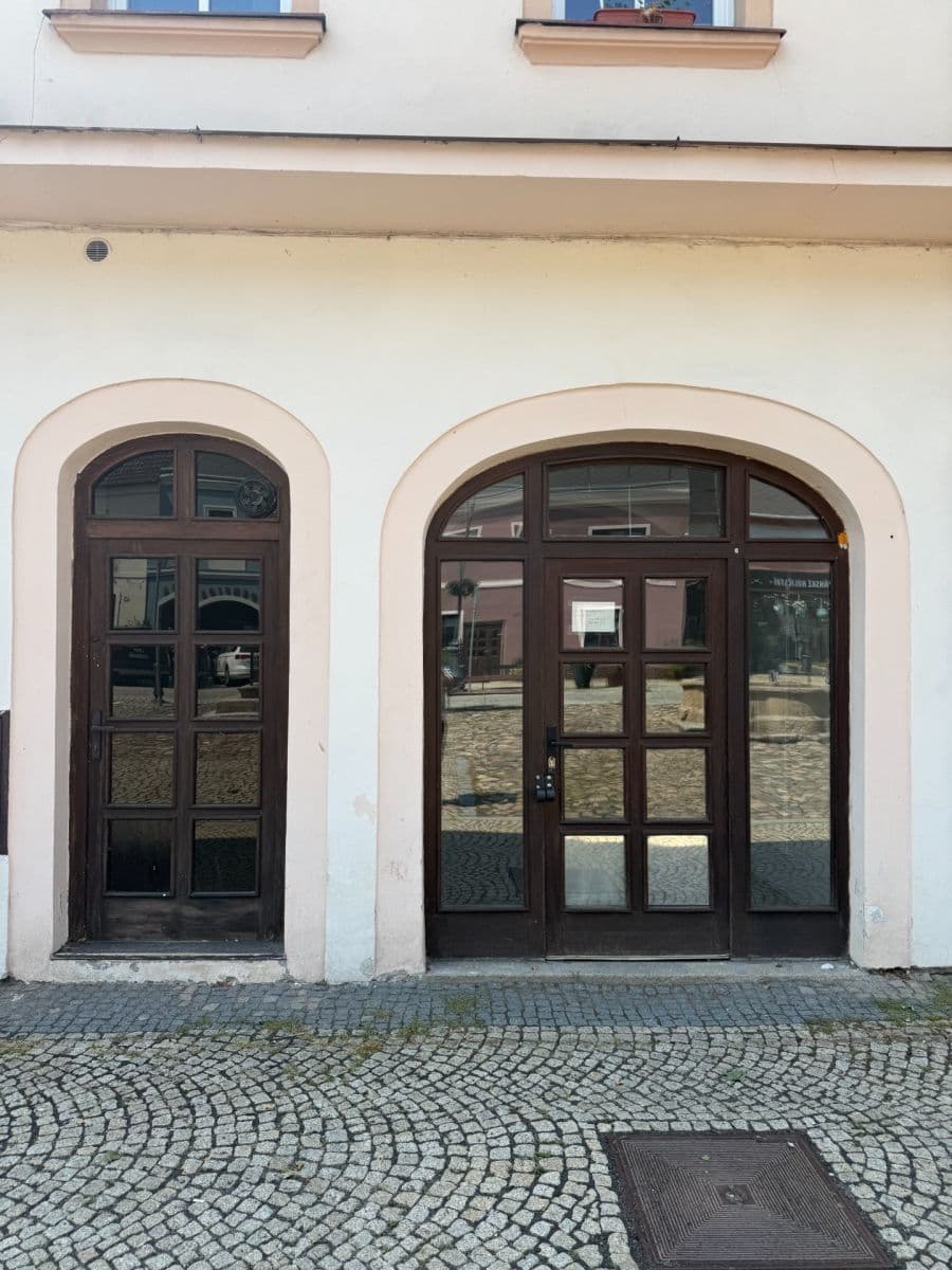 Prenájom nebytového priestoru 37 m², Staré náměstí, Ostrov, Karlovarský kraj Prenájom nebytového priestoru 37 m², Staré náměstí, Ostrov, Karlovarský kraj
