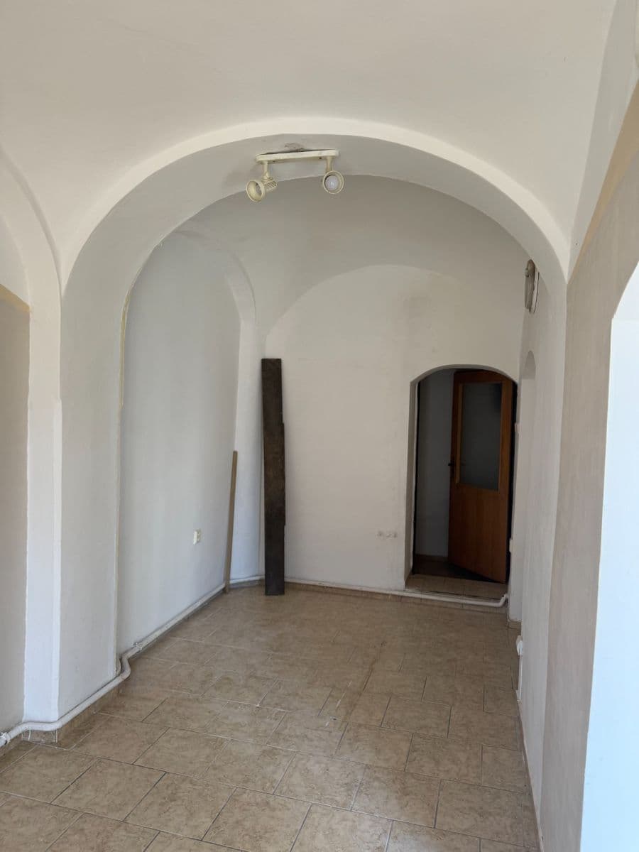 Prenájom nebytového priestoru 37 m², Staré náměstí, Ostrov, Karlovarský kraj Prenájom nebytového priestoru 37 m², Staré náměstí, Ostrov, Karlovarský kraj