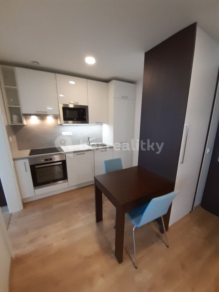 Prenájom bytu 2-izbový 42 m², Mukařovského, Praha, Praha Prenájom bytu 2-izbový 42 m², Mukařovského, Praha, Praha