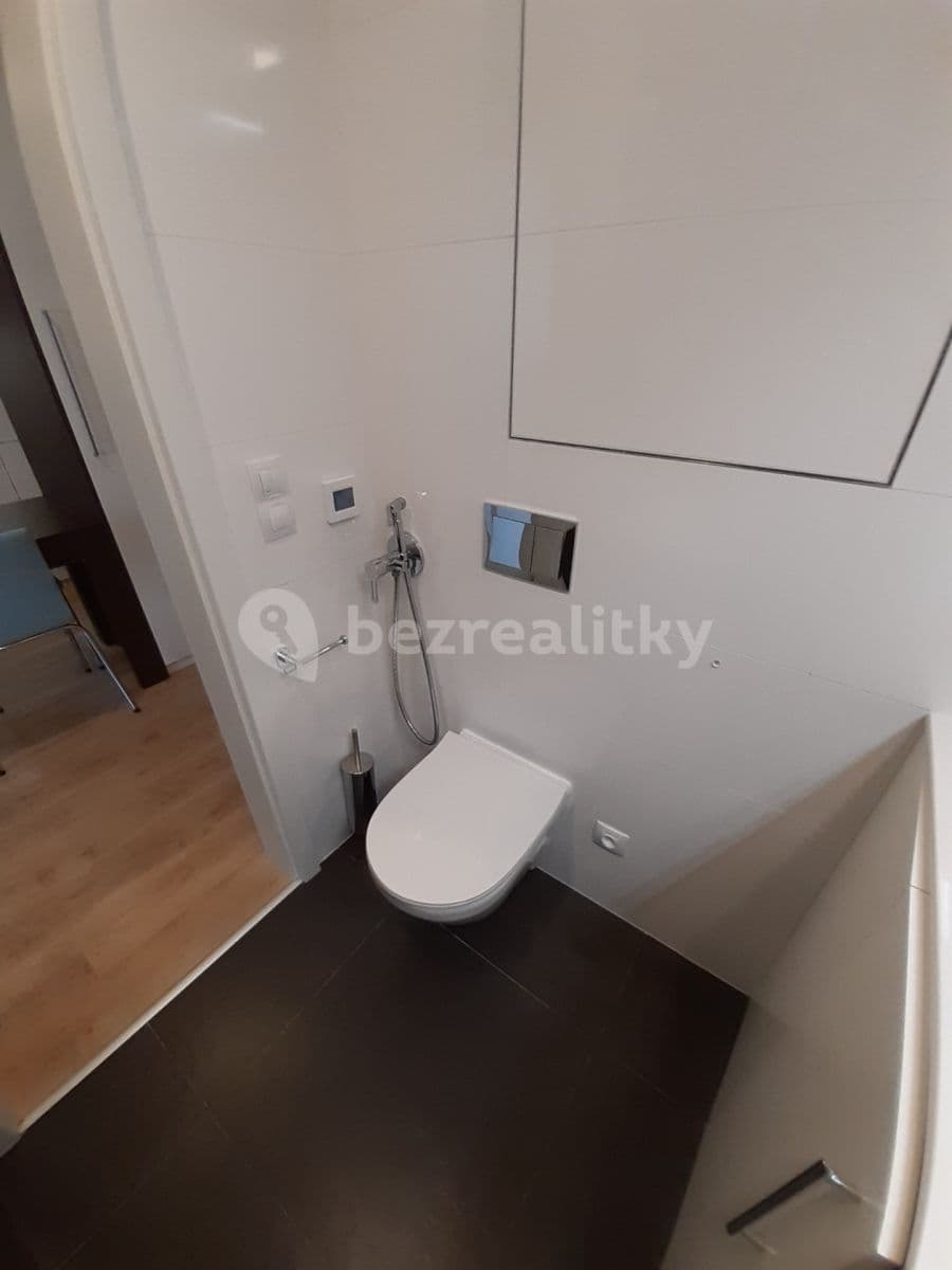 Prenájom bytu 2-izbový 42 m², Mukařovského, Praha, Praha Prenájom bytu 2-izbový 42 m², Mukařovského, Praha, Praha