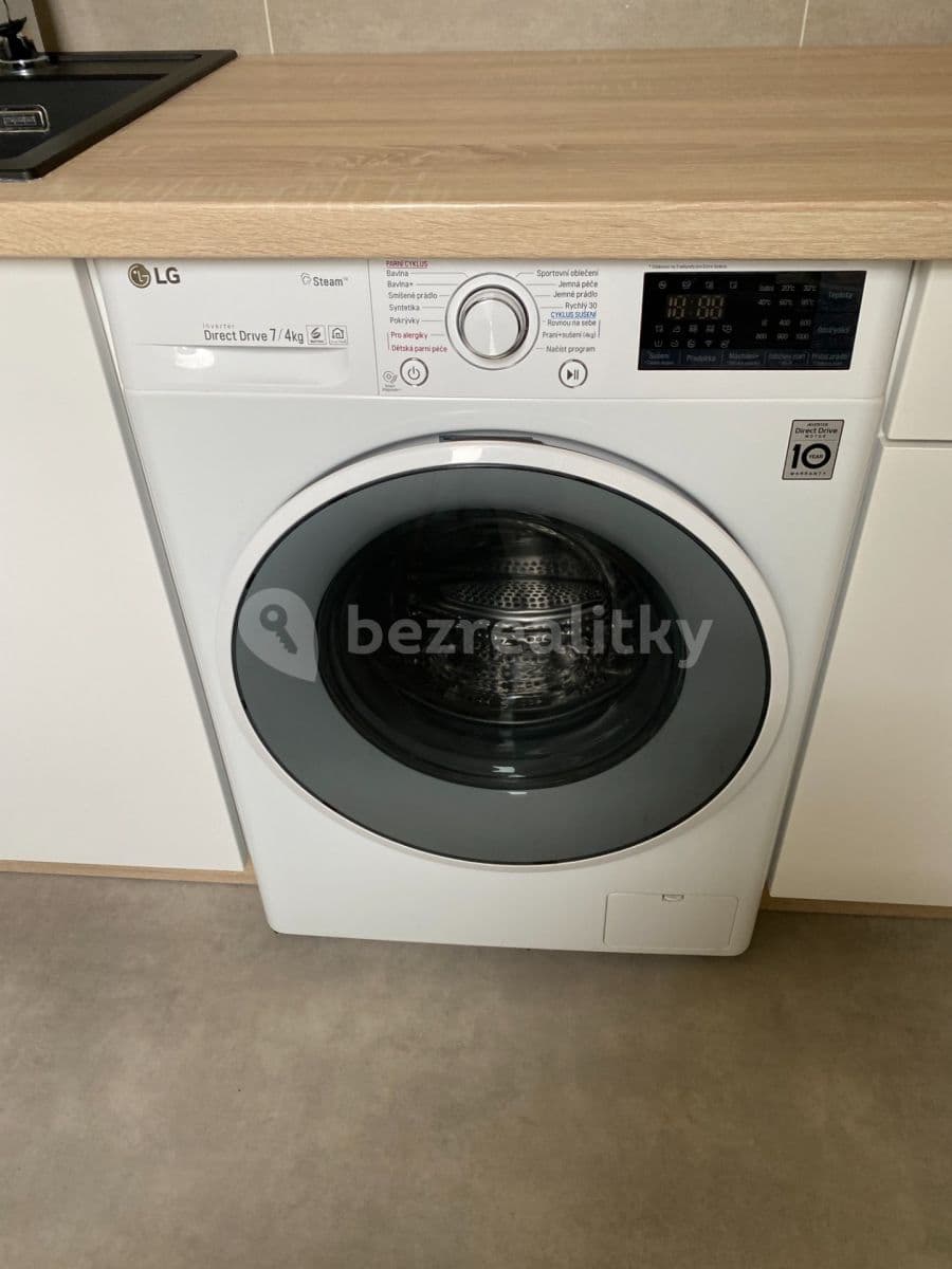 Prenájom bytu 2-izbový 57 m², Dělnická, Olomouc, Olomoucký kraj Prenájom bytu 2-izbový 57 m², Dělnická, Olomouc, Olomoucký kraj