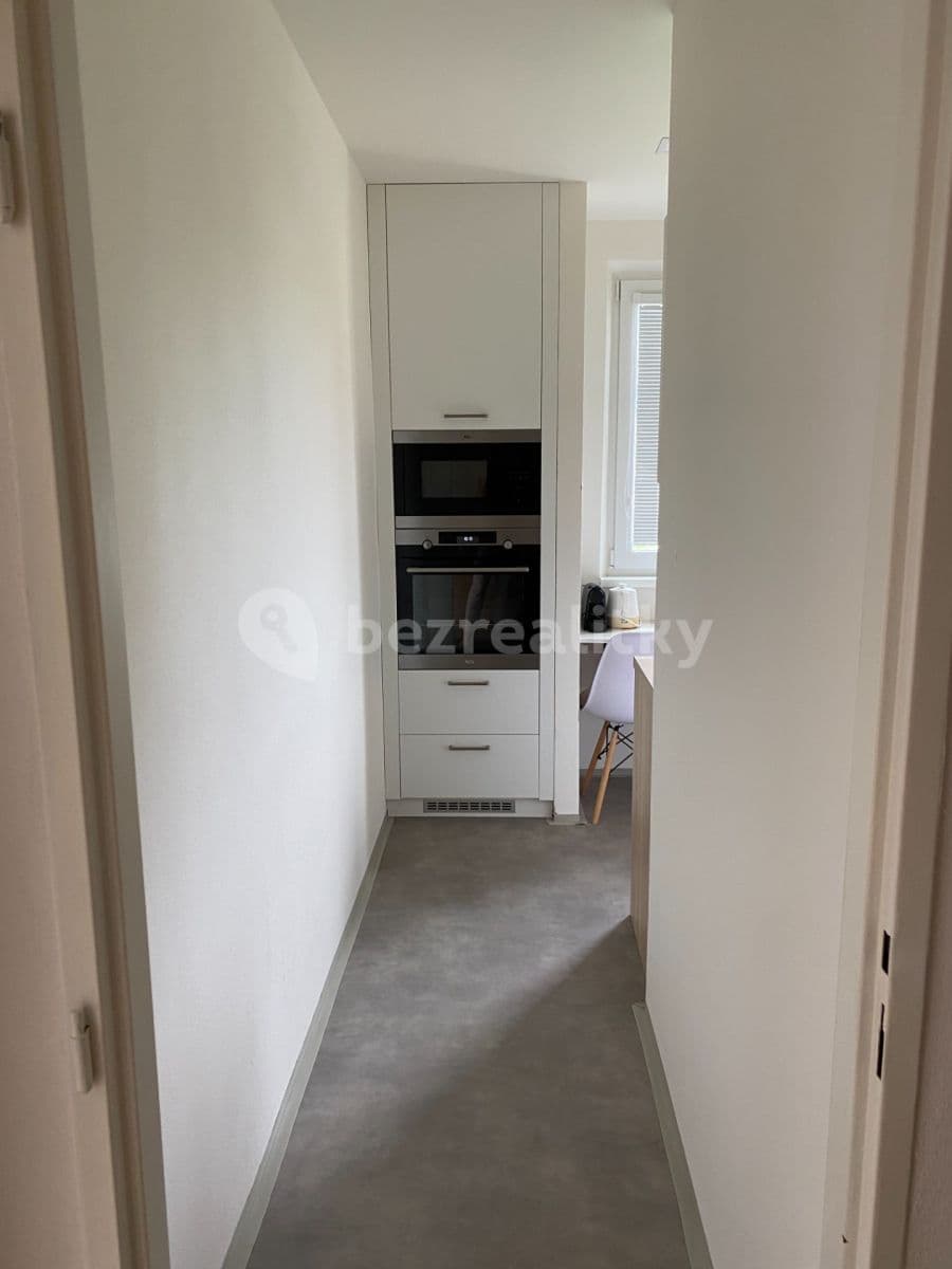 Prenájom bytu 2-izbový 57 m², Dělnická, Olomouc, Olomoucký kraj Prenájom bytu 2-izbový 57 m², Dělnická, Olomouc, Olomoucký kraj