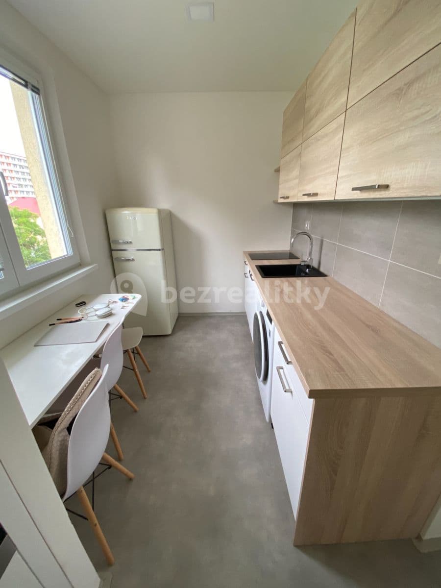 Prenájom bytu 2-izbový 57 m², Dělnická, Olomouc, Olomoucký kraj Prenájom bytu 2-izbový 57 m², Dělnická, Olomouc, Olomoucký kraj