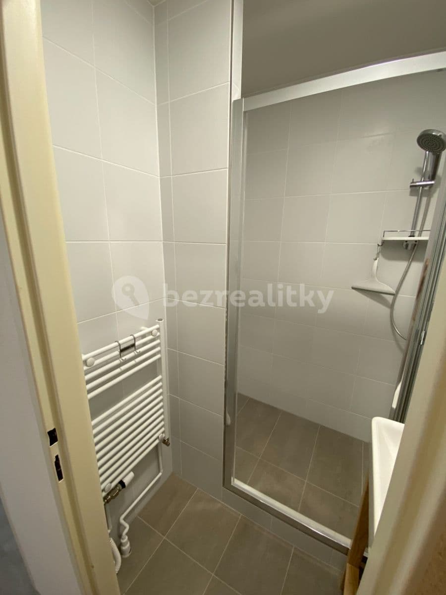 Prenájom bytu 2-izbový 57 m², Dělnická, Olomouc, Olomoucký kraj Prenájom bytu 2-izbový 57 m², Dělnická, Olomouc, Olomoucký kraj