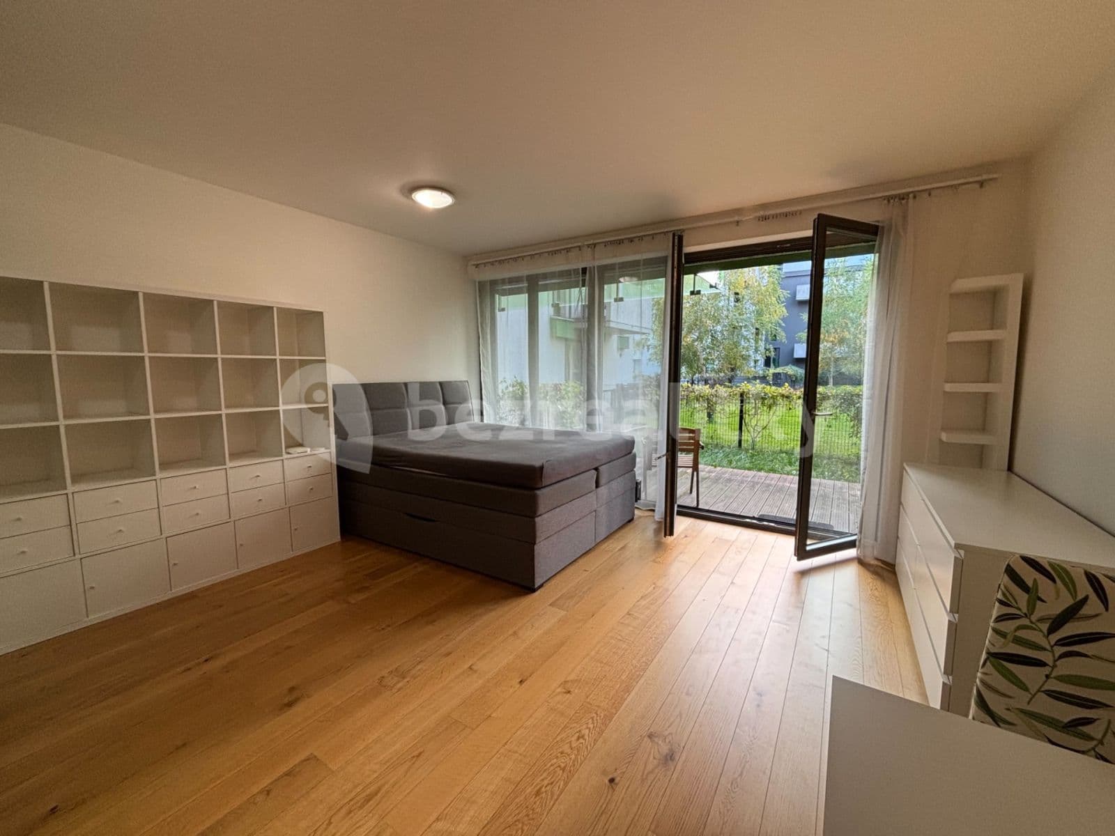 Prenájom bytu 1-izbový 32 m², Archangelská, Praha, Praha Prenájom bytu 1-izbový 32 m², Archangelská, Praha, Praha