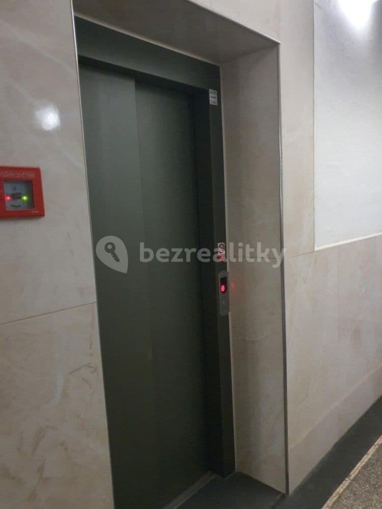 Prenájom bytu 2-izbový 54 m², Dělnická, Praha, Praha Prenájom bytu 2-izbový 54 m², Dělnická, Praha, Praha