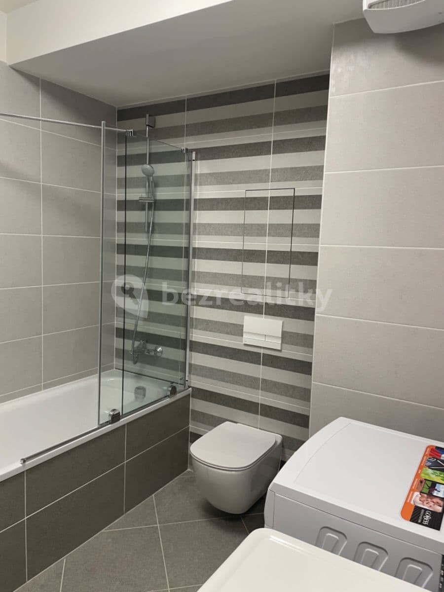 Prenájom bytu 4-izbový 114 m², Ondrákové, Praha, Praha Prenájom bytu 4-izbový 114 m², Ondrákové, Praha, Praha