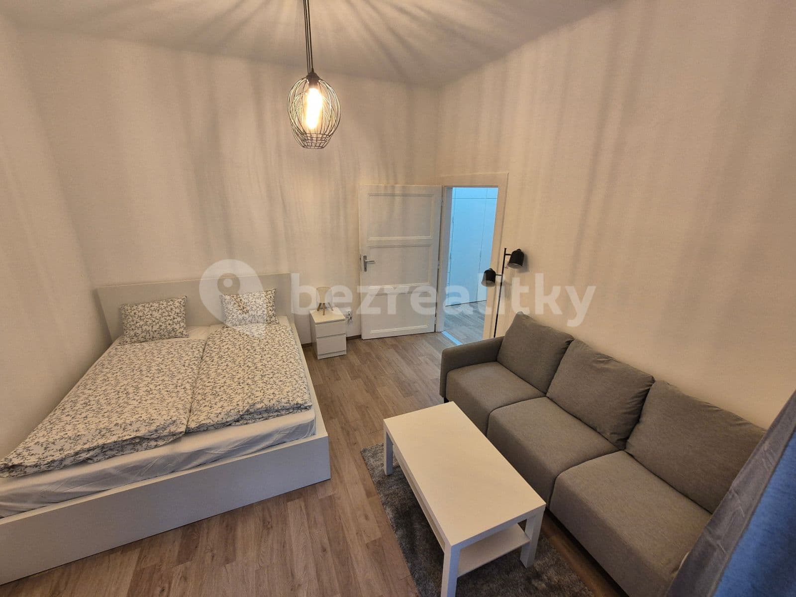 Prenájom bytu 1-izbový 37 m², Nerudova, Brno, Jihomoravský kraj Prenájom bytu 1-izbový 37 m², Nerudova, Brno, Jihomoravský kraj