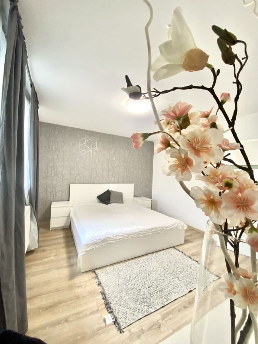 Prenájom bytu 74 m², Prosecka, Praha, Praha Prenájom bytu 74 m², Prosecka, Praha, Praha